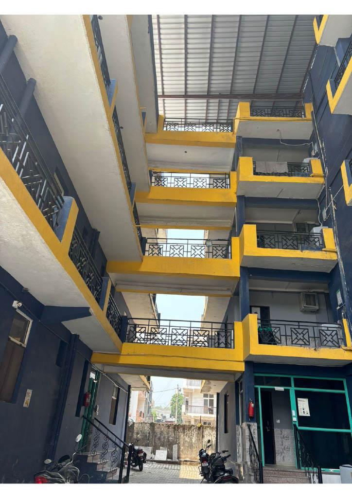 SEMARNG HOUSE STANZA LIVING