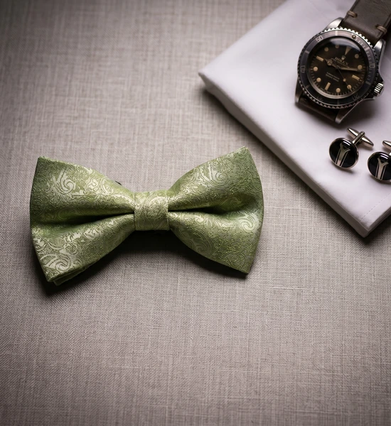 Green Paisley Bow Tie