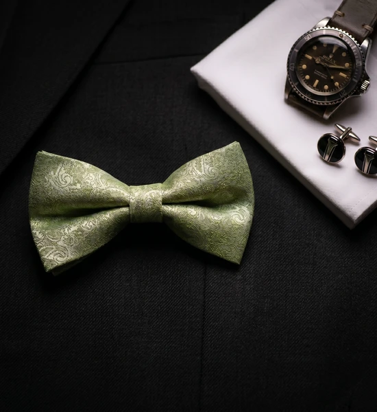 Green Paisley Bow Tie