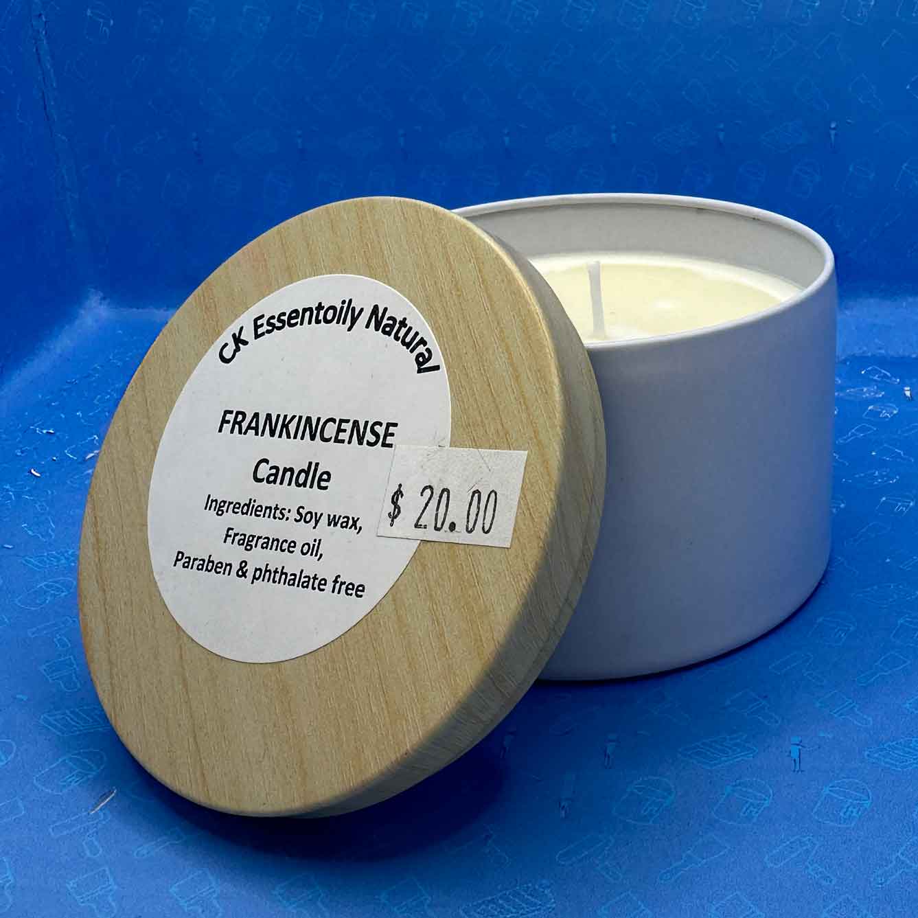 CK Essentially Natural Candle