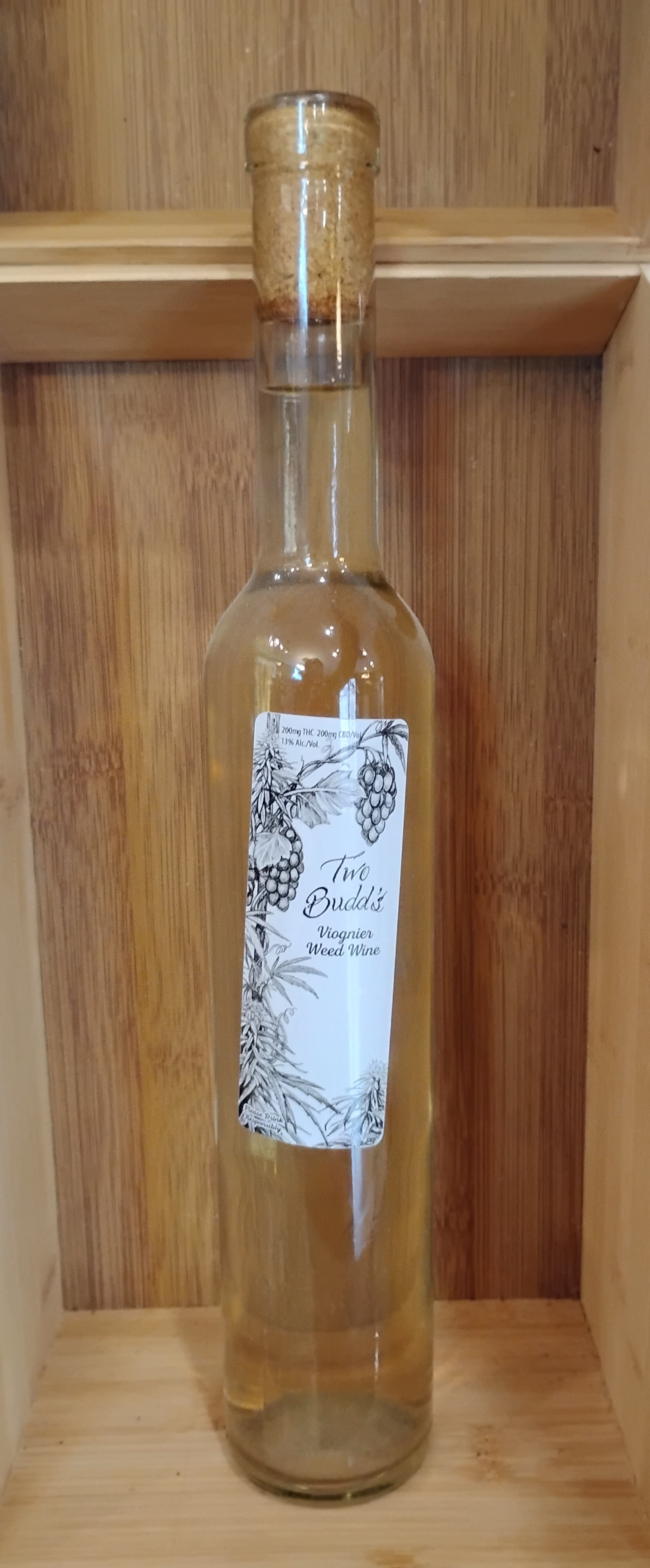 Two Buds White Weed Wine