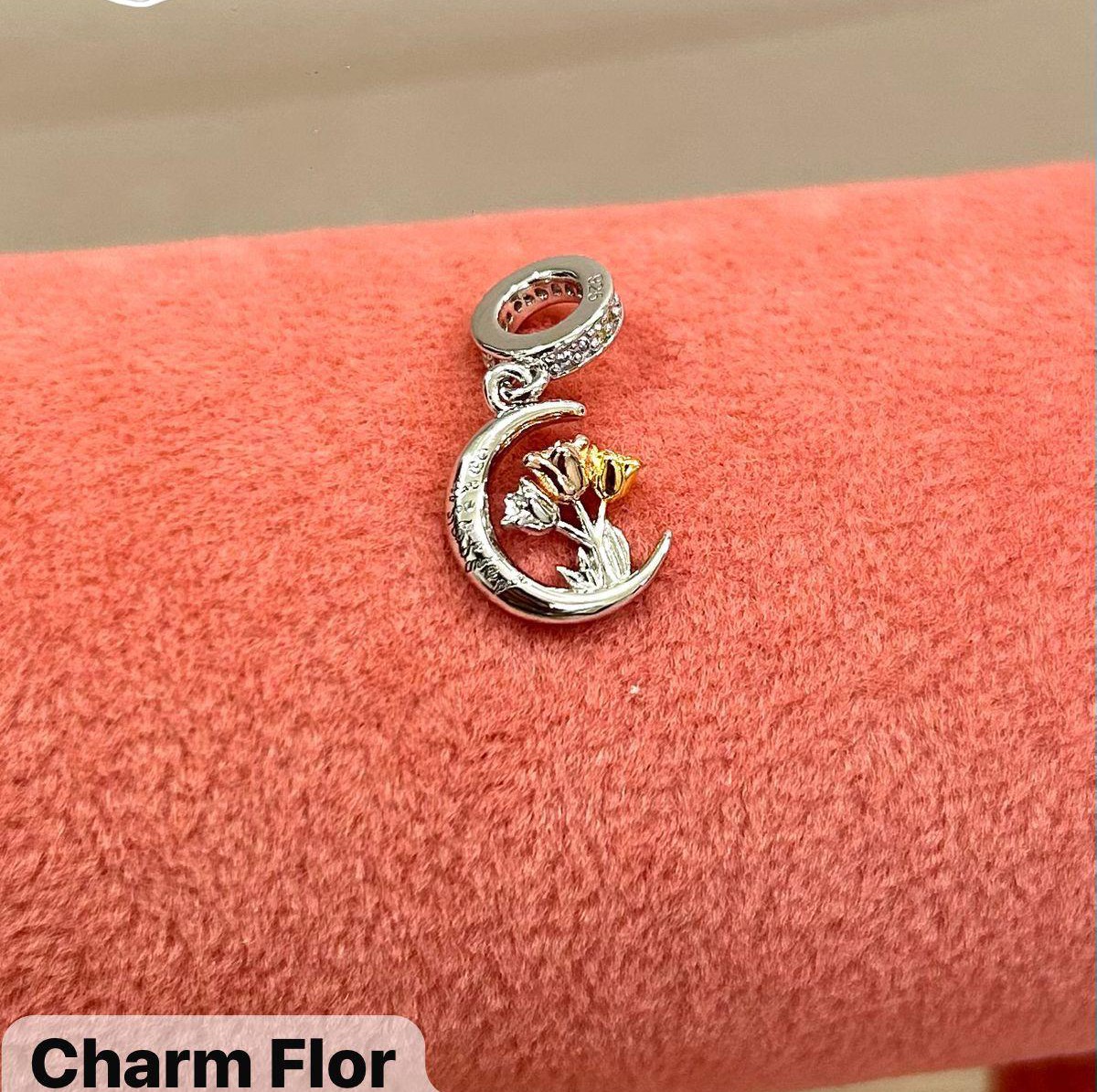 Charm Flor Luna