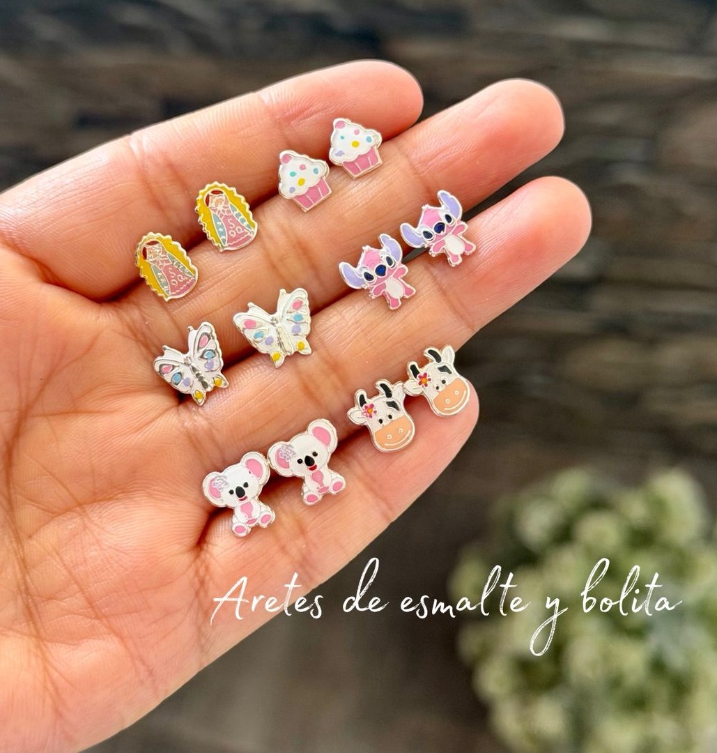 Aretes diferentes modelos