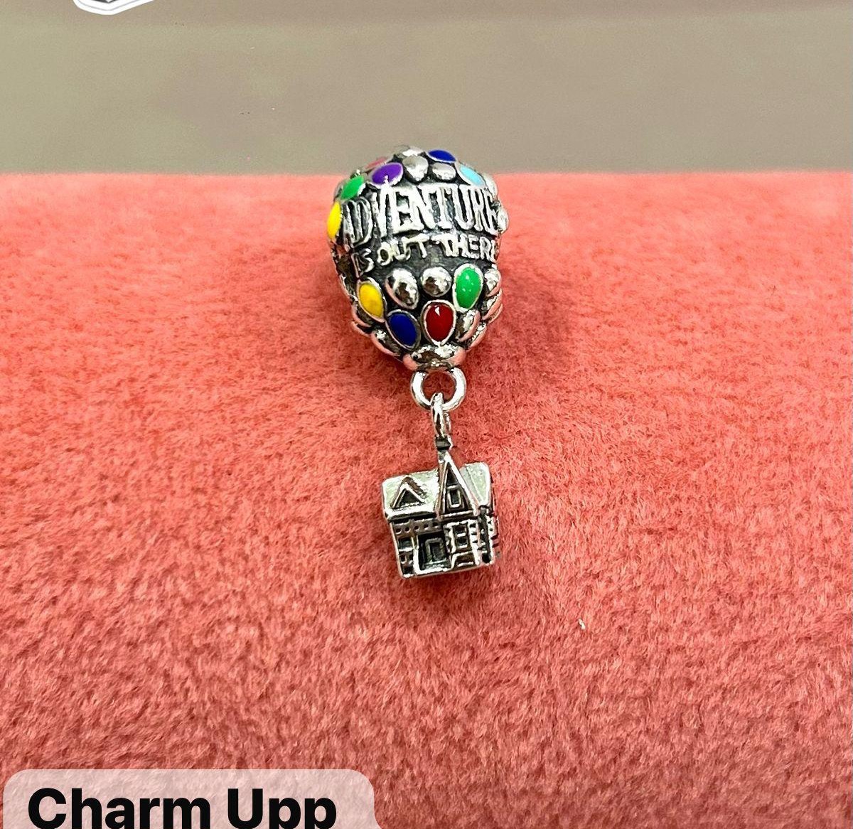 Charm Globo y Casa 'Up'