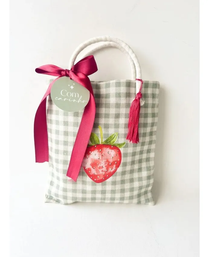 Sacola  de tecido Morango Xadrez 25x30cm
