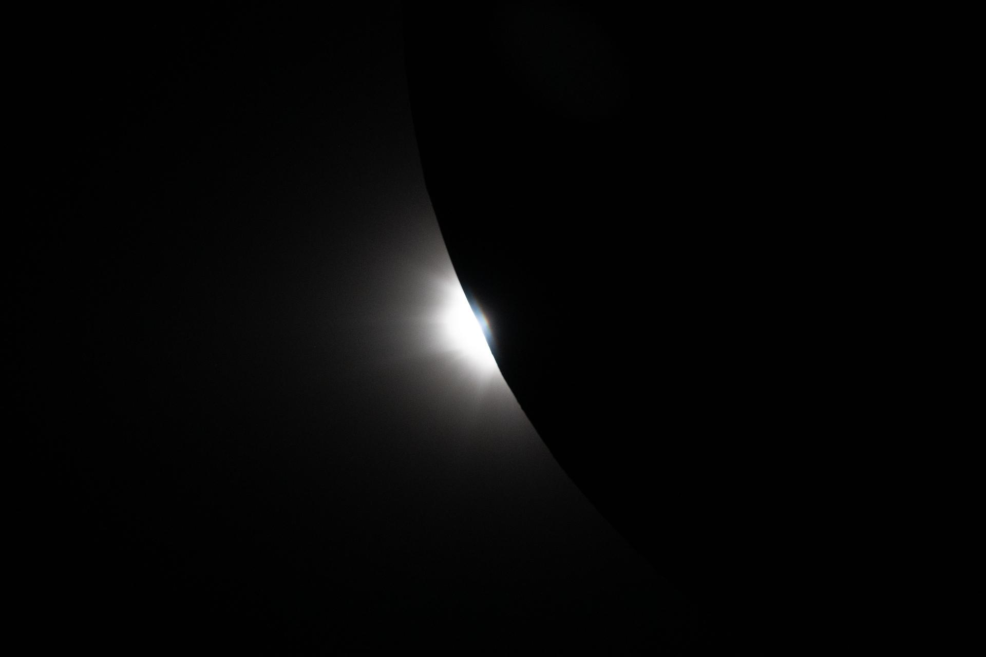 Eclipse solar, aparición desde Orión - ARTEMIS II