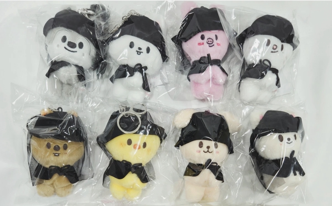 [READY STOCK] DO IT SKZOO COSTUME MAGNET PLUSH KEYRING
