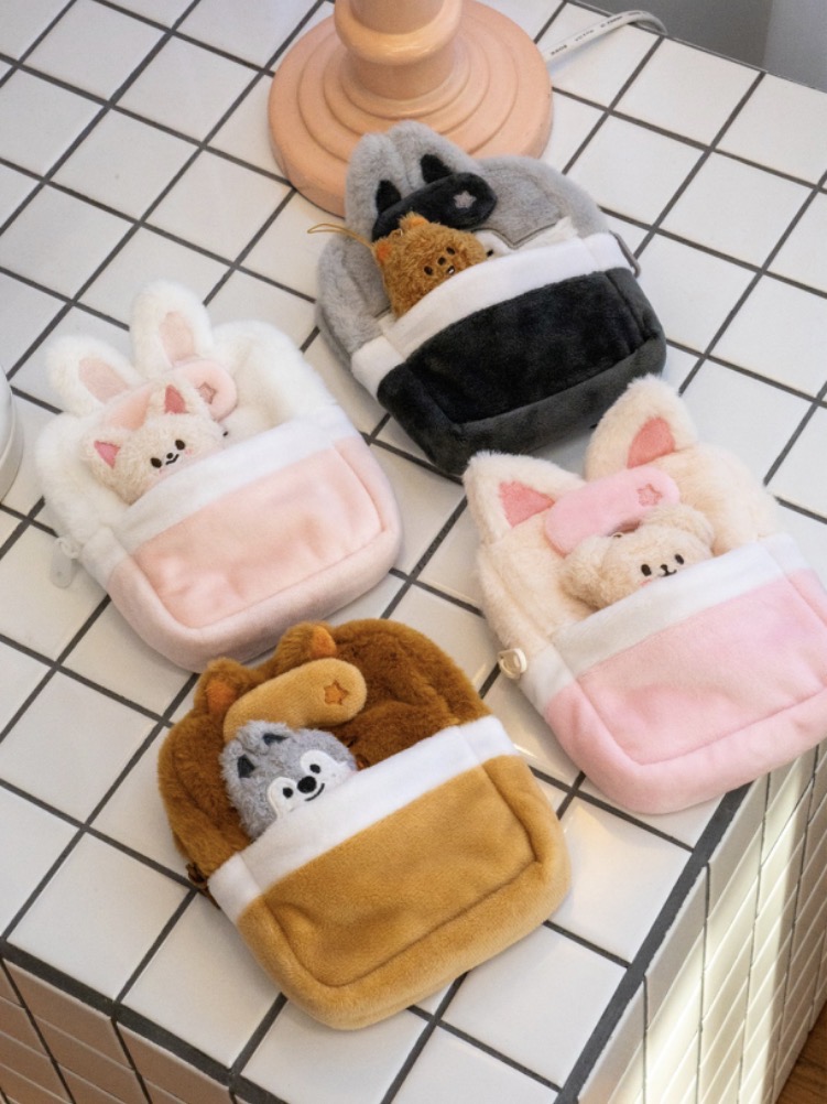 [PRE-ORDER OFFLINE] STAY IN OUR LITTLE HOUSE - SKZOO PLUSH COLLECT CASE
