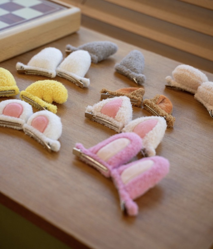 [PRE-ORDER OFFLINE] STAY IN OUR LITTLE HOUSE - SKZOO PLUSH HAIR PIN