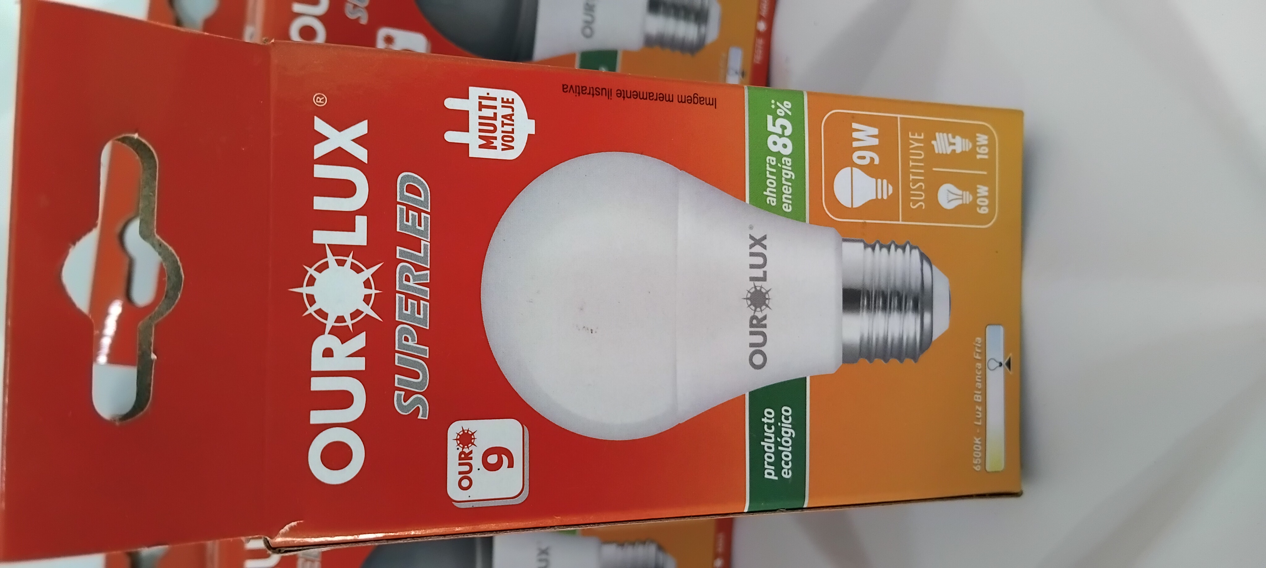 Lâmpada Ouro Lux SuperLED 9W 