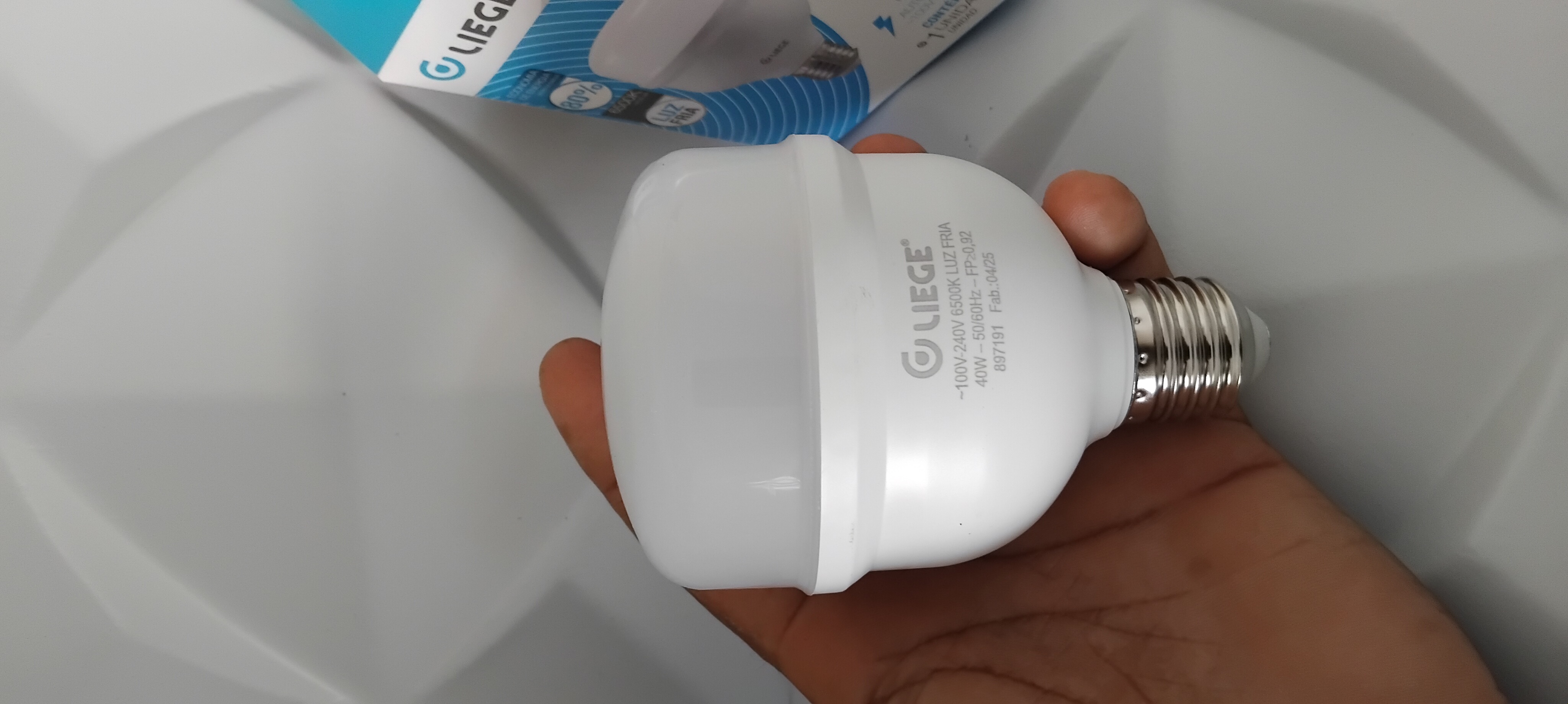 Lâmpada Liege LED 40W