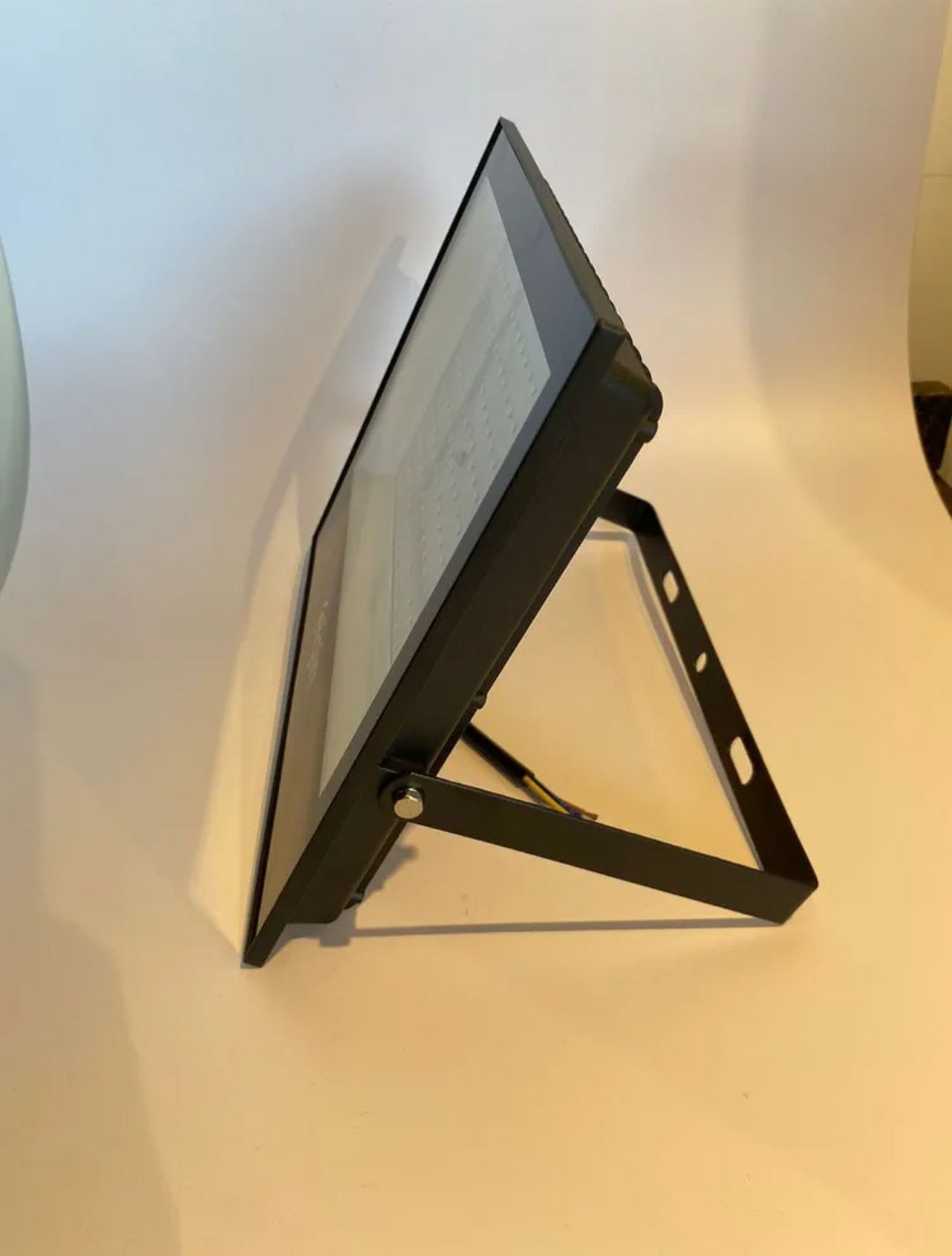 Elgin LED Projector 200W