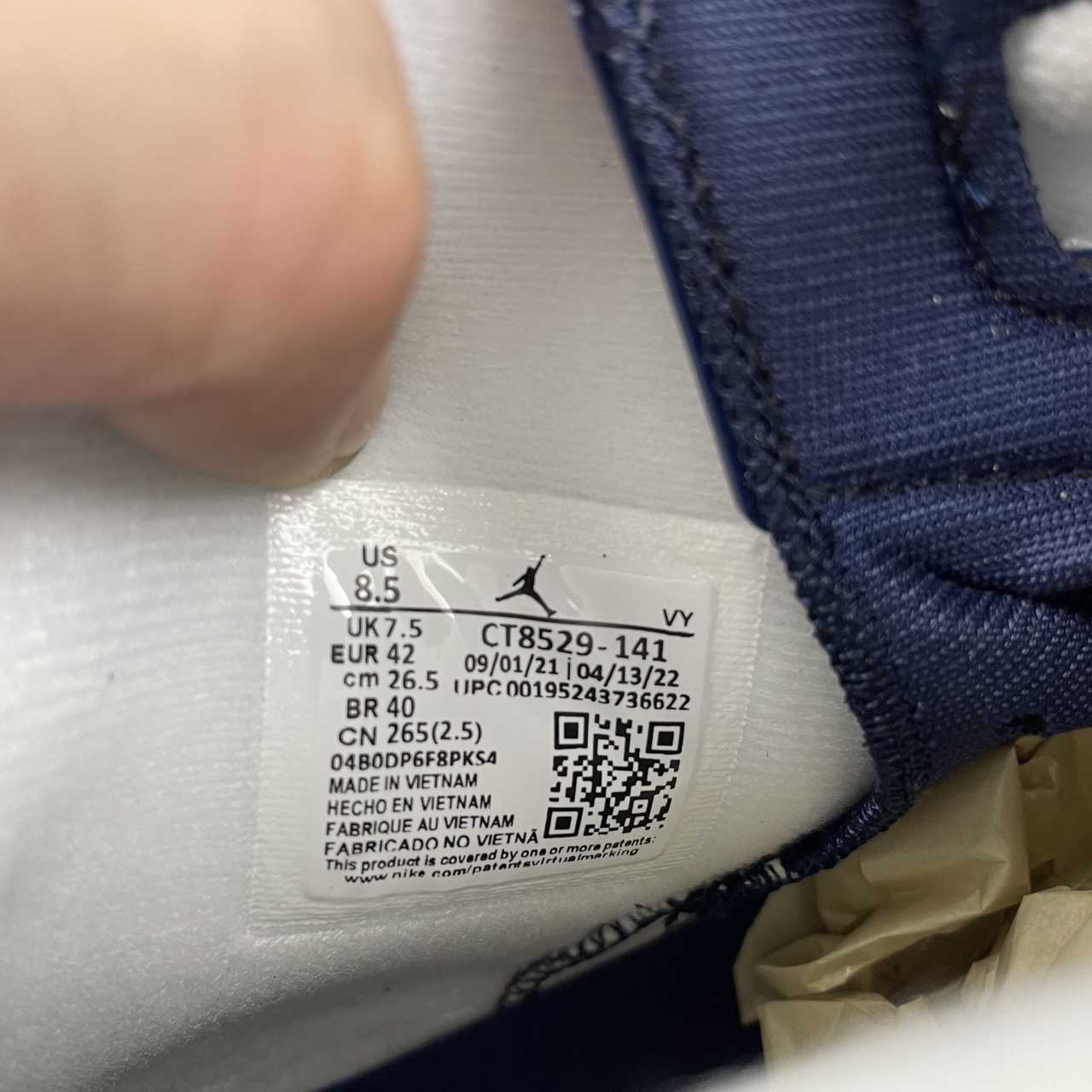 Air Jordan 6 “Midnight Navy”