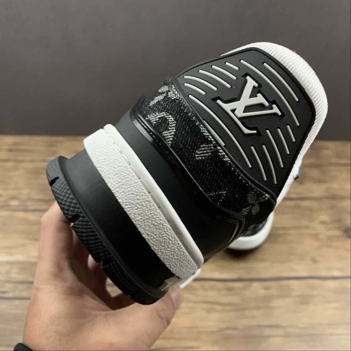 Louis Vuitton LV Trainer