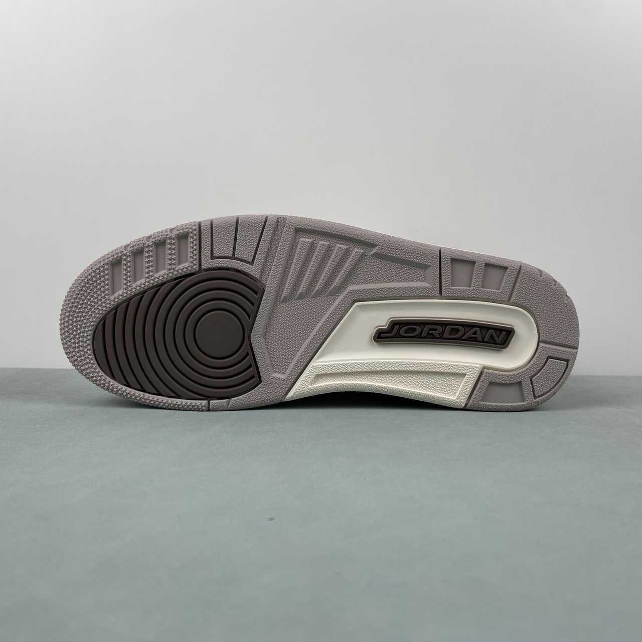 Air Jordan 3 “Palomino”