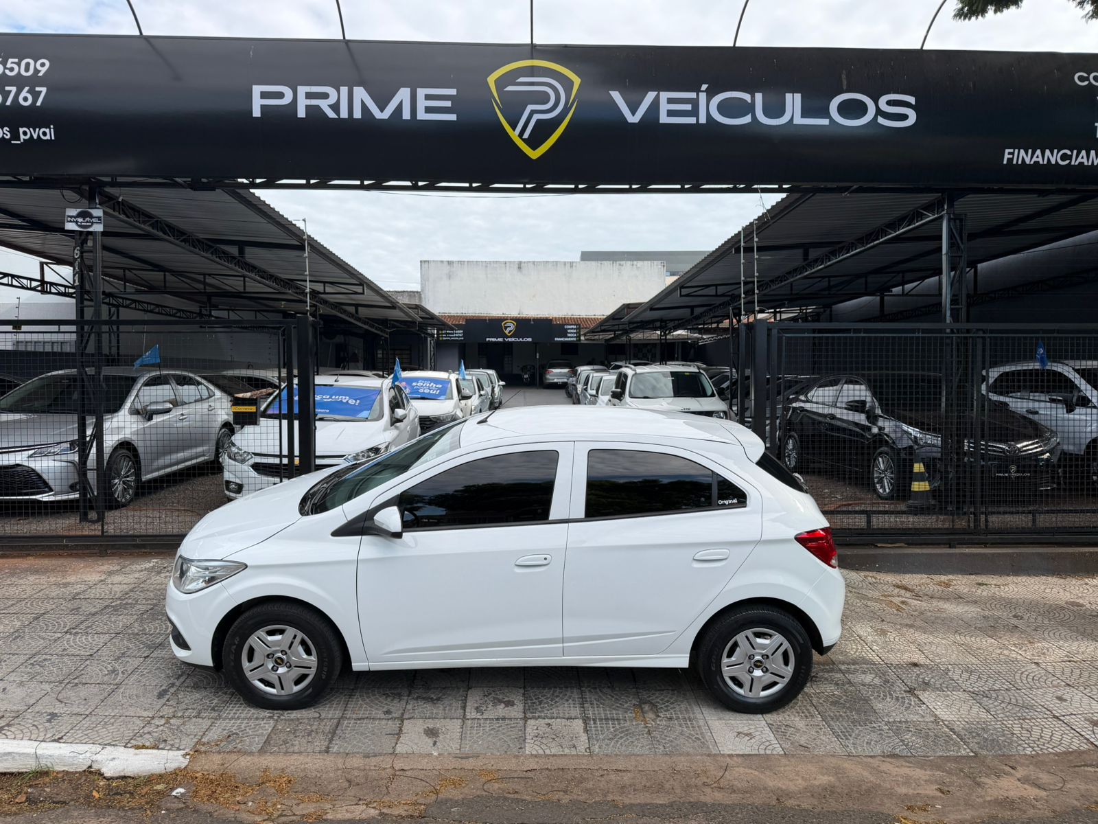 Chevrolet Onix 1.4 LT 2014