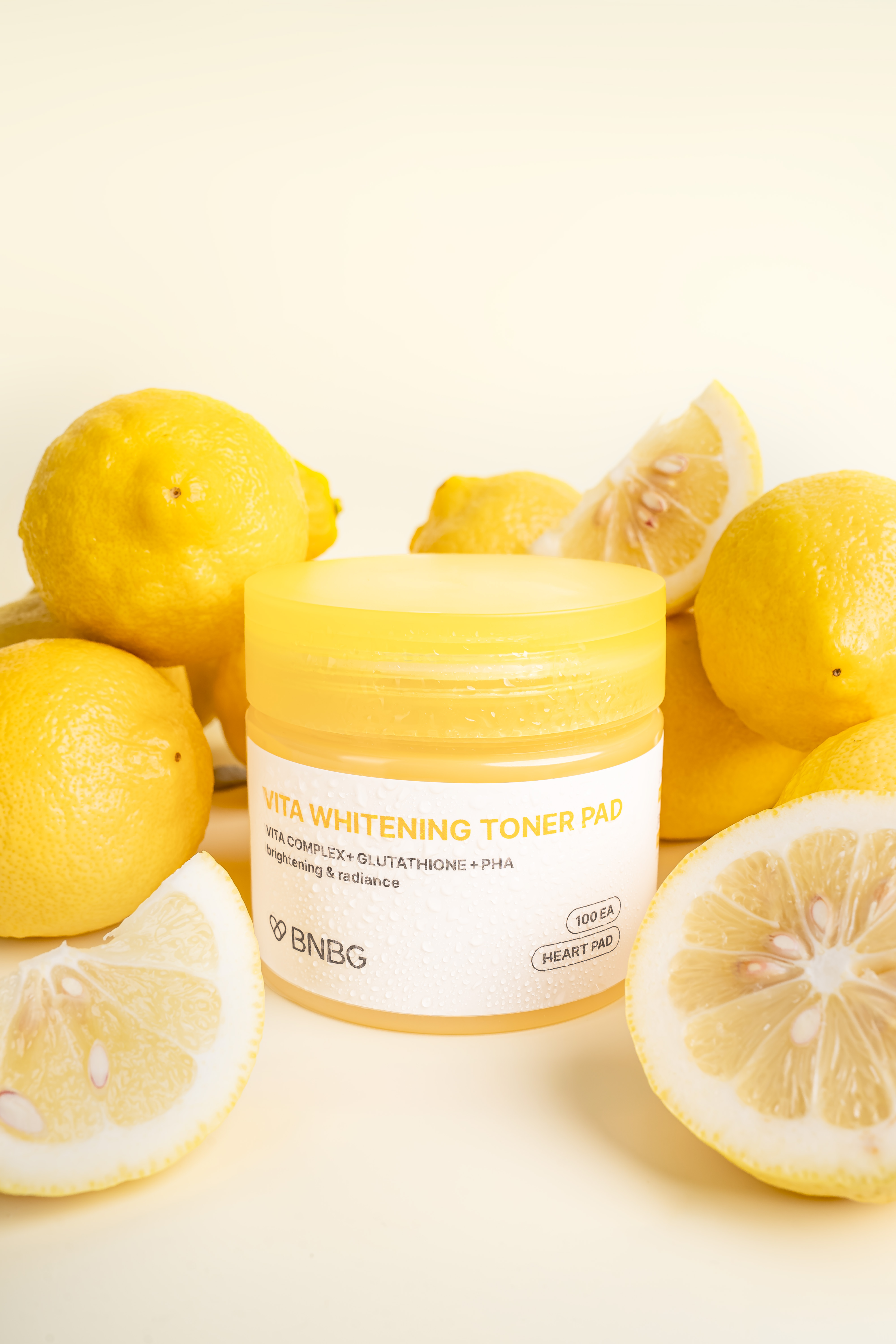 Vita Whitening Toner Pad