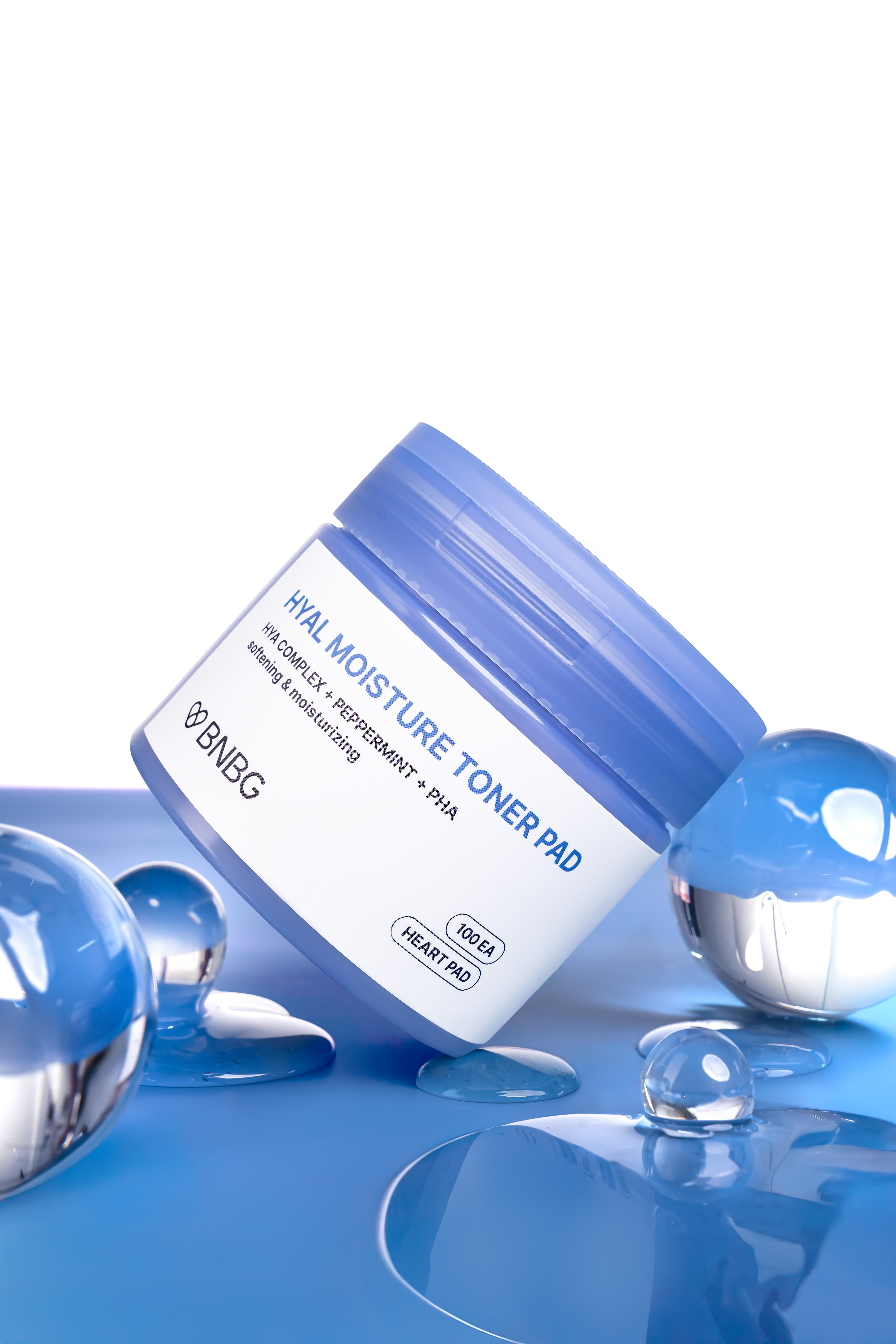 BNBG Hyal Moisture Toner Pad