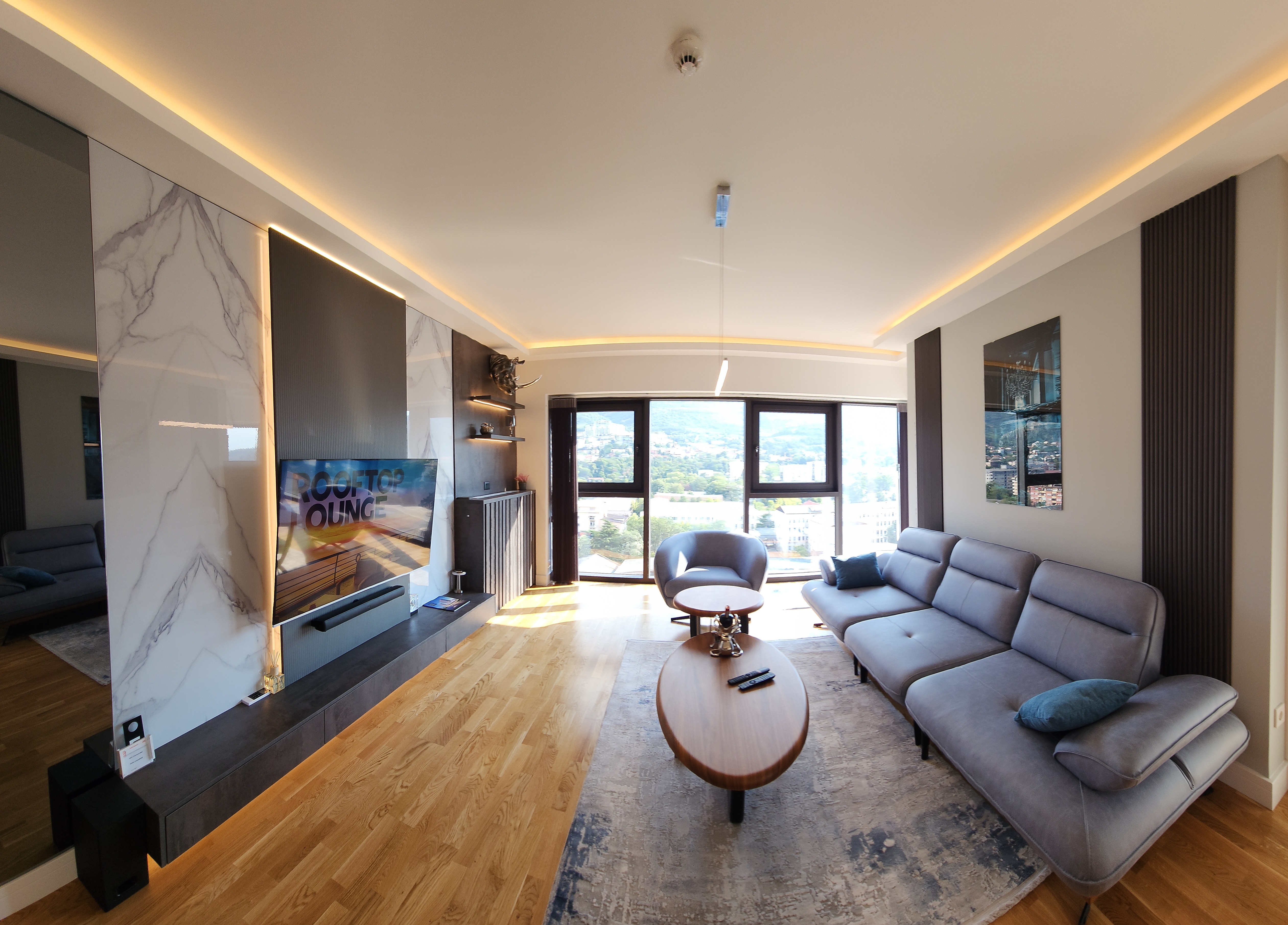 Diamond Residences 11th floor Lux Apt 2bd 2bth