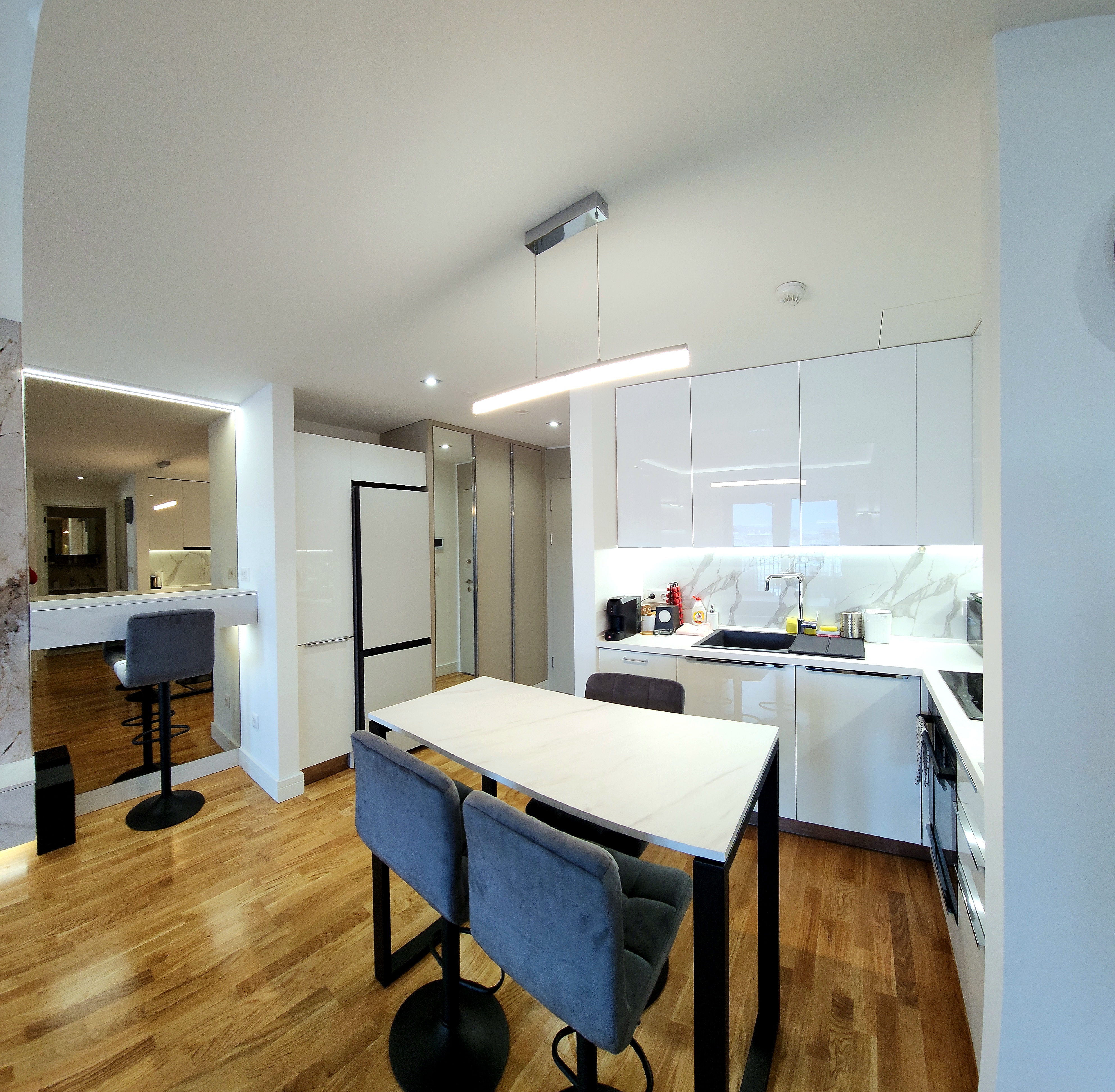 Diamond Residences 10th floor Lux Apt 1bd 1bth