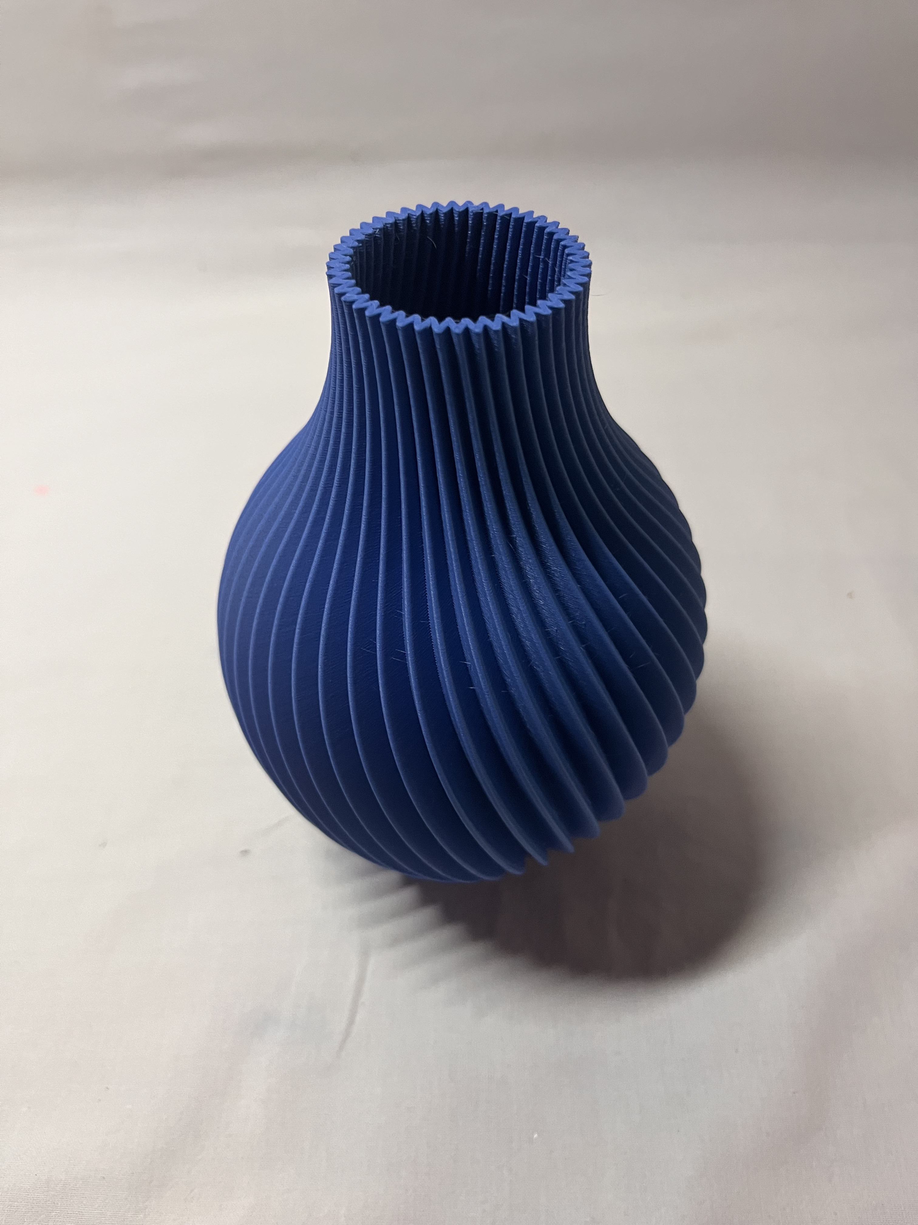 Vase bleu moderne