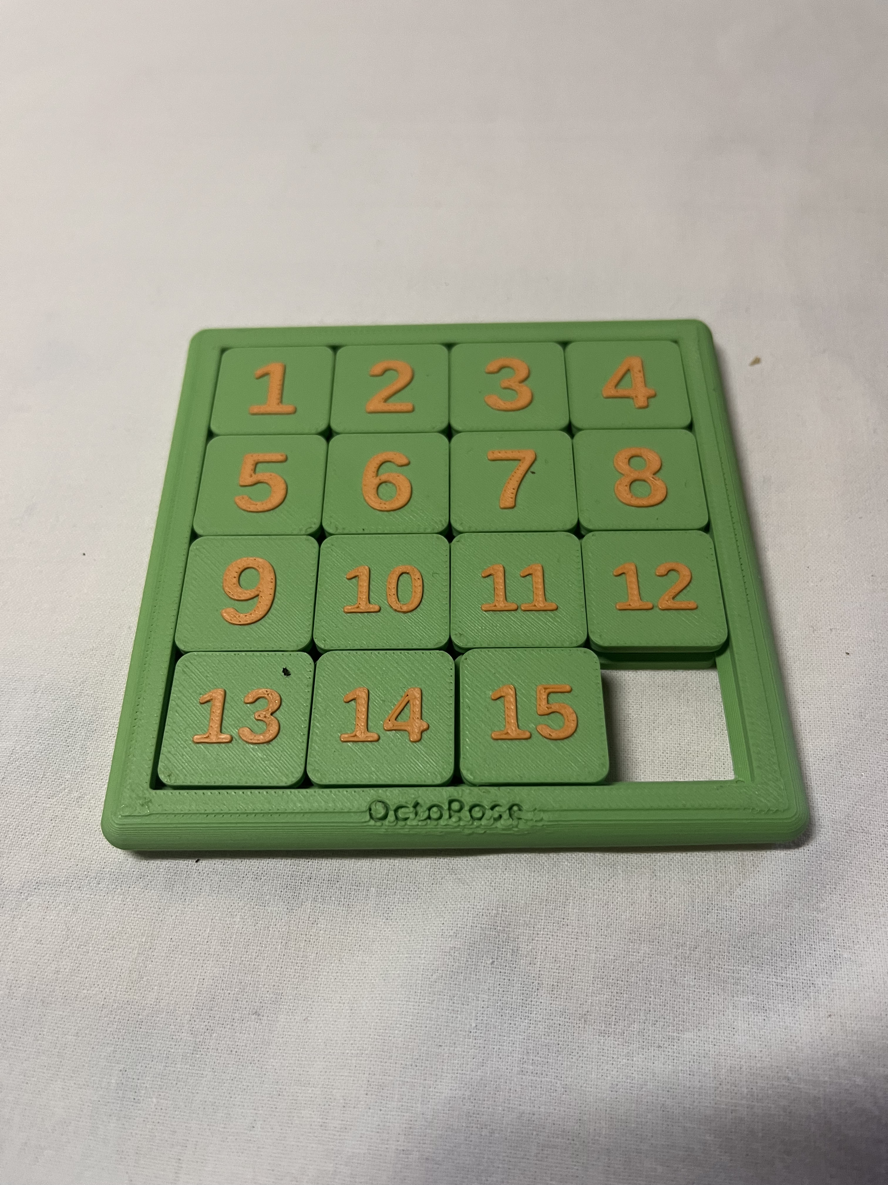 Puzzle de chiffres coulissants 