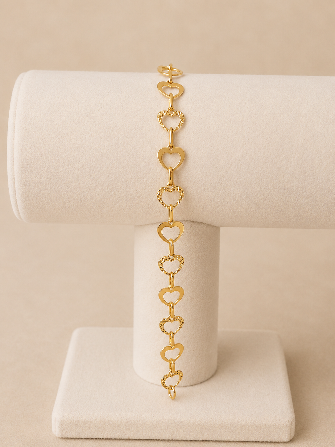 18K Gold Heart Link Bracelet