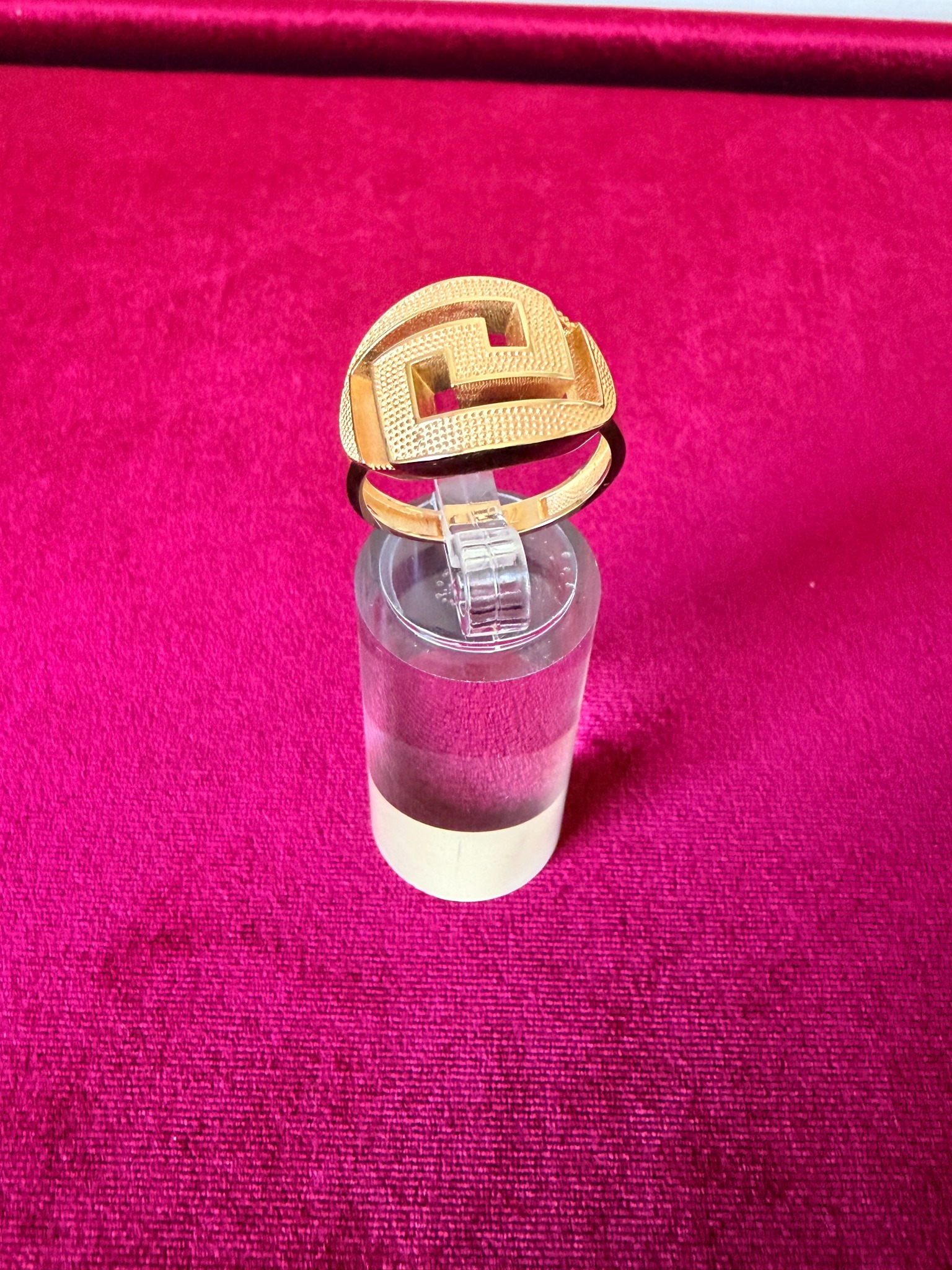 18K Geometric Gold Statement Ring