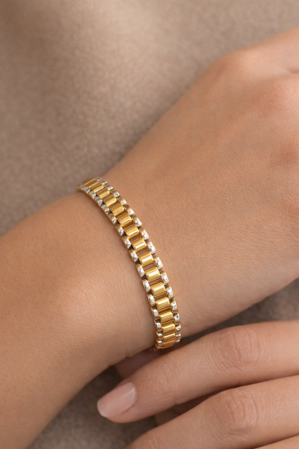 18K Italian Gold Link Bracelet