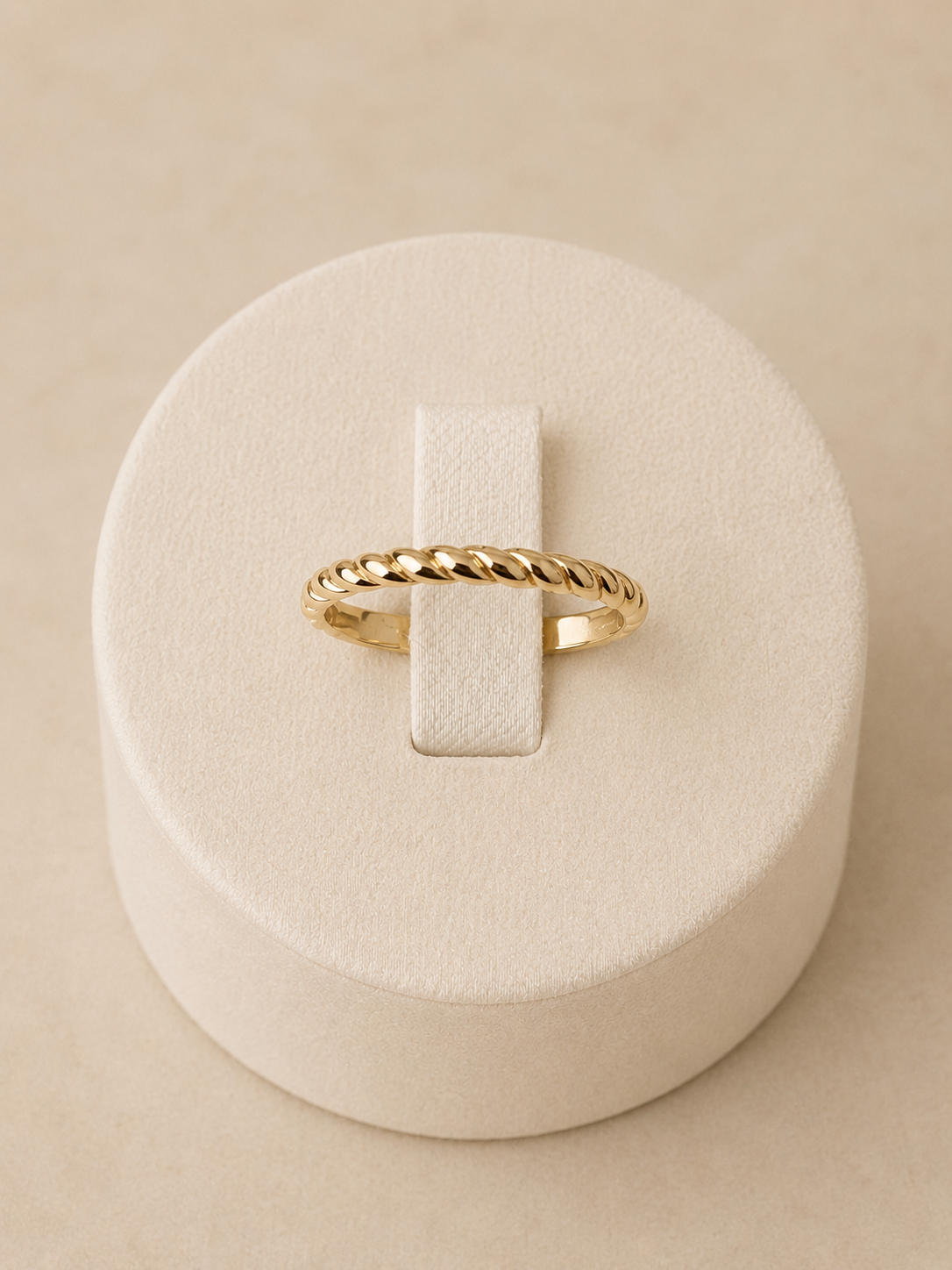 18K Twisted Gold Band Ring