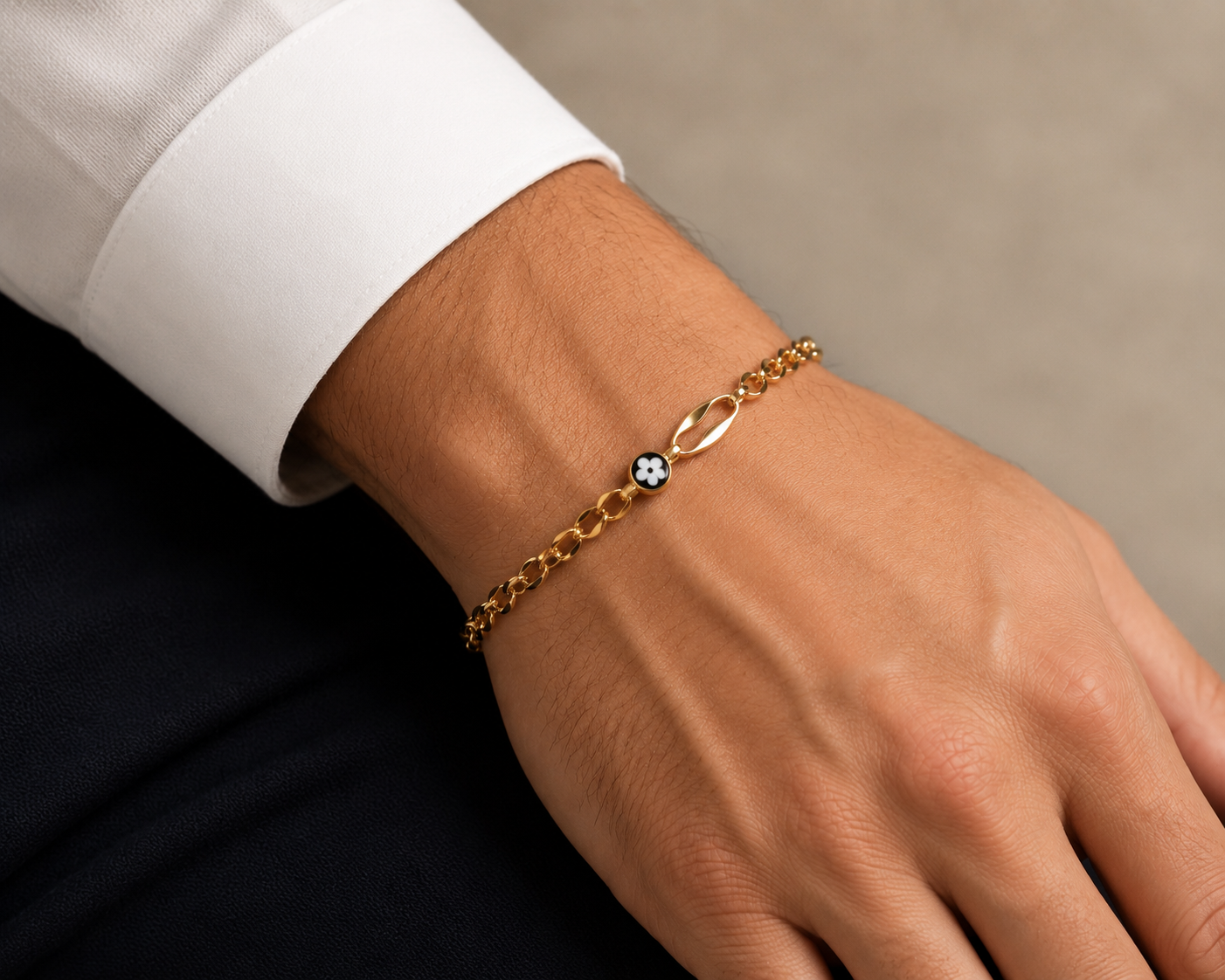 18K Italian Gold Tiny Flower Bracelet
