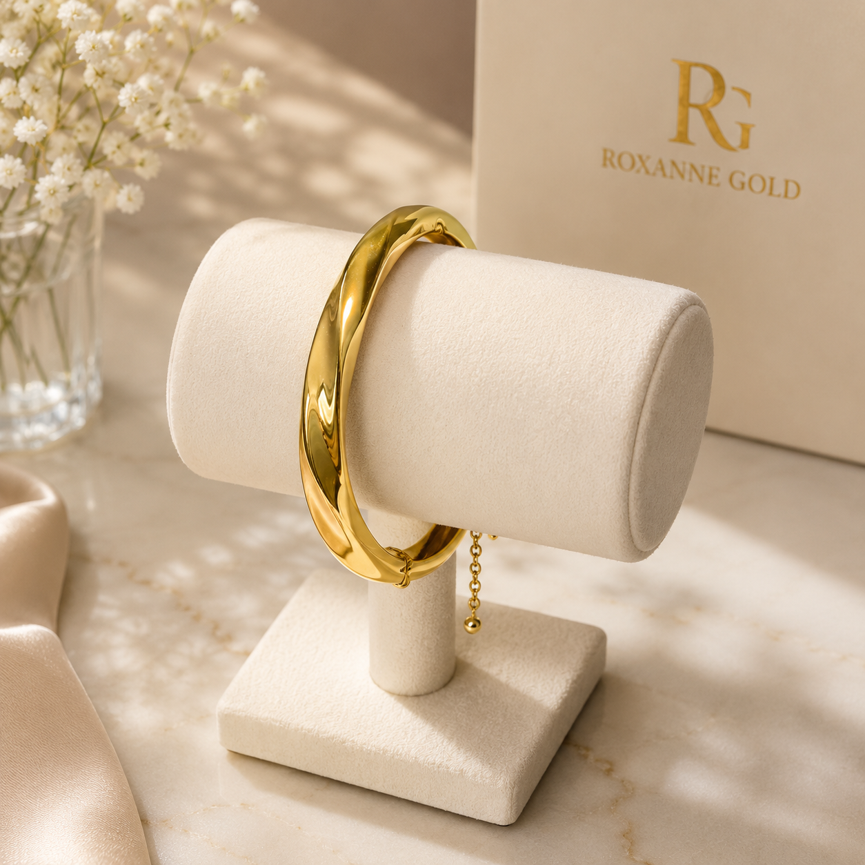 Graziella Air 18kt Gold Wave Bangle