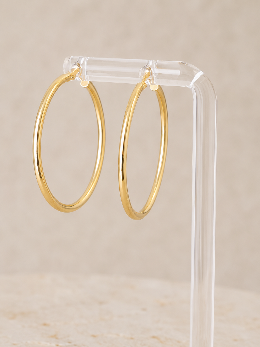 18K Gold Oval Hoop Earrings – 3.5 cm (1.4 inches)
