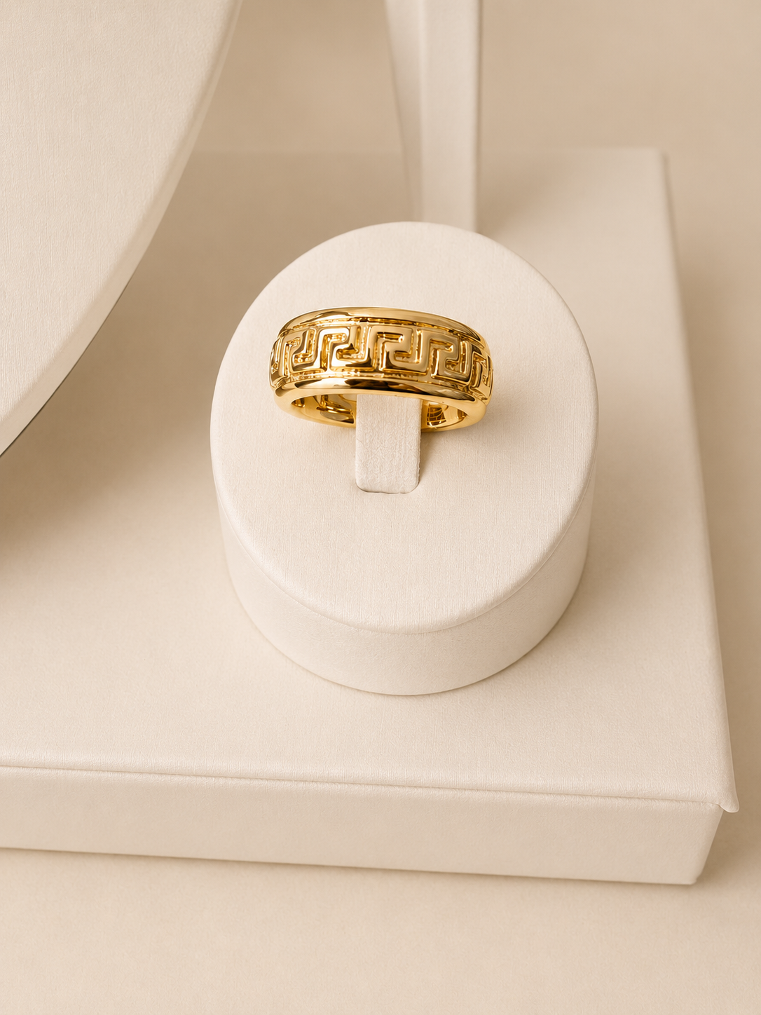 18K Graziella Air Greek Style Gold Ring