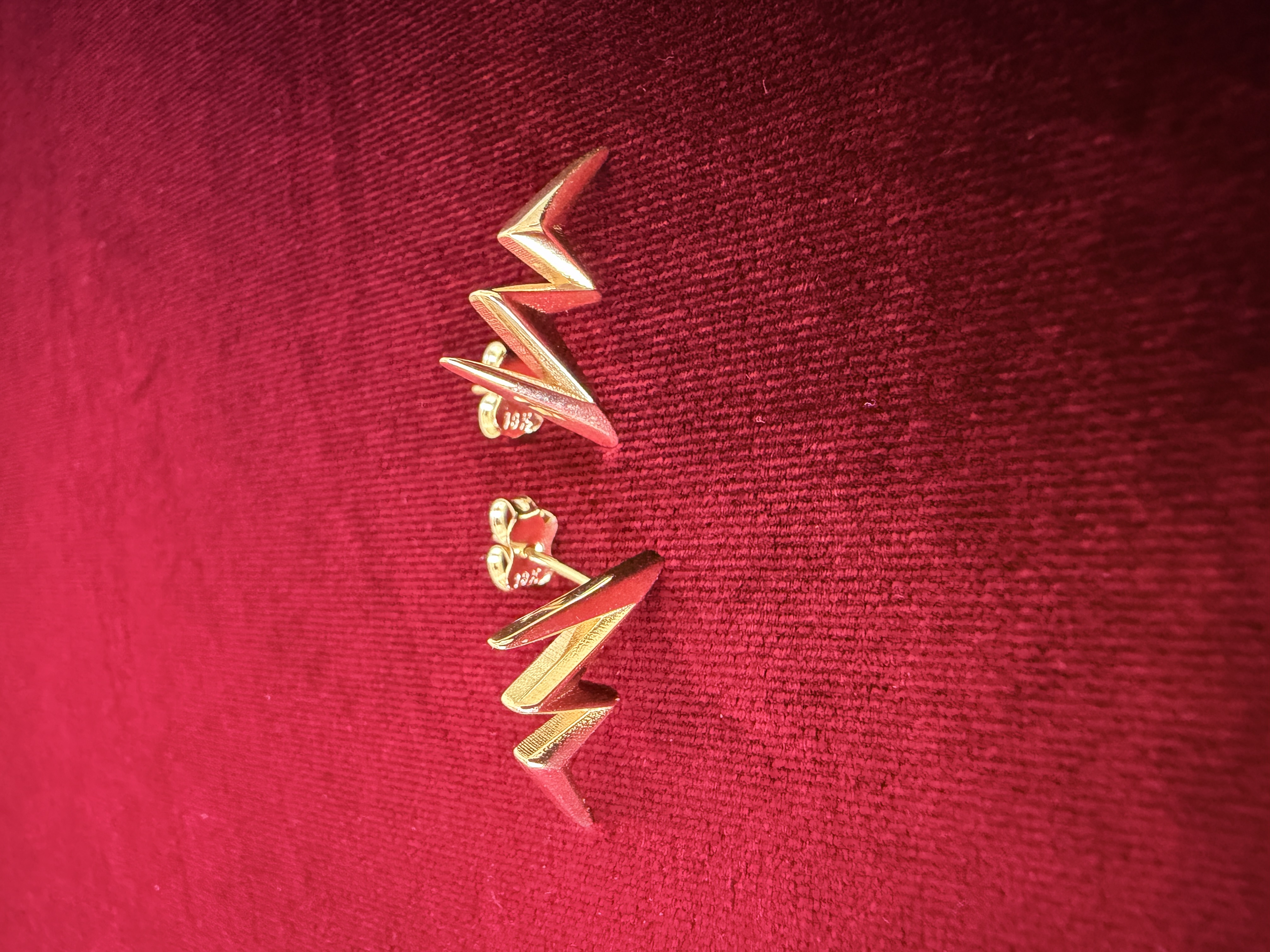 18K Gold Lightning Bolt Earrings