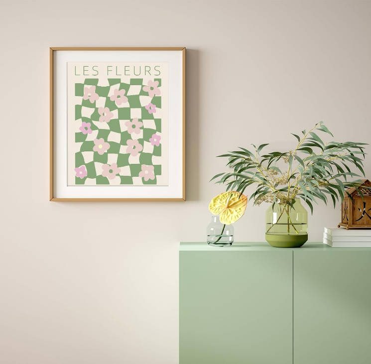 VIYYIEA Preppy Pink Wall Art Room Decor Aesthetic Pink Pictures Collage Wall Decor Bedroom Trendy Stuff Wall Poster Flower Butterfly Art Prints Unframed Preppy Home Decor（8X10in