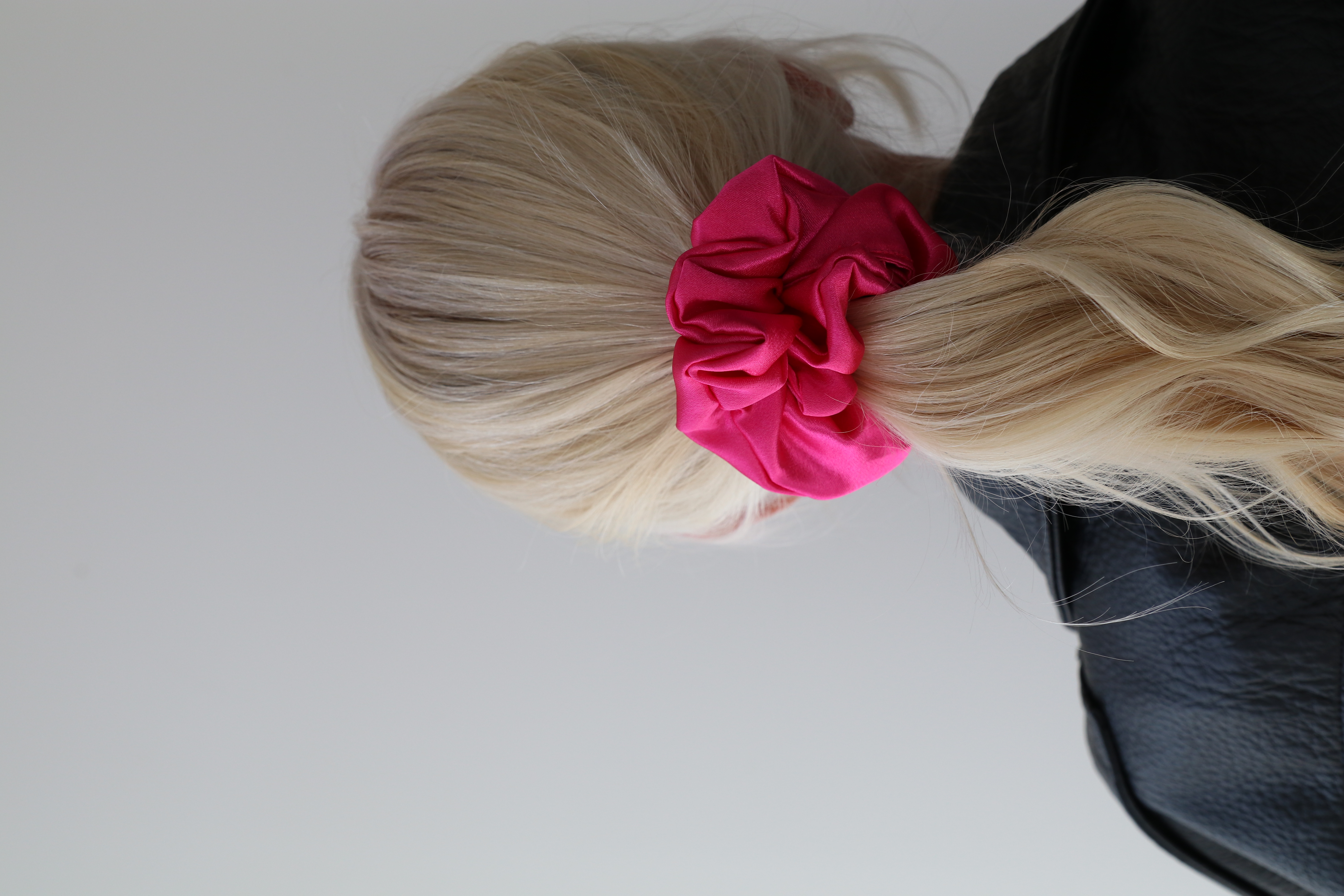 BOHO STUDIO plaukų gumelės „Fuchsia“