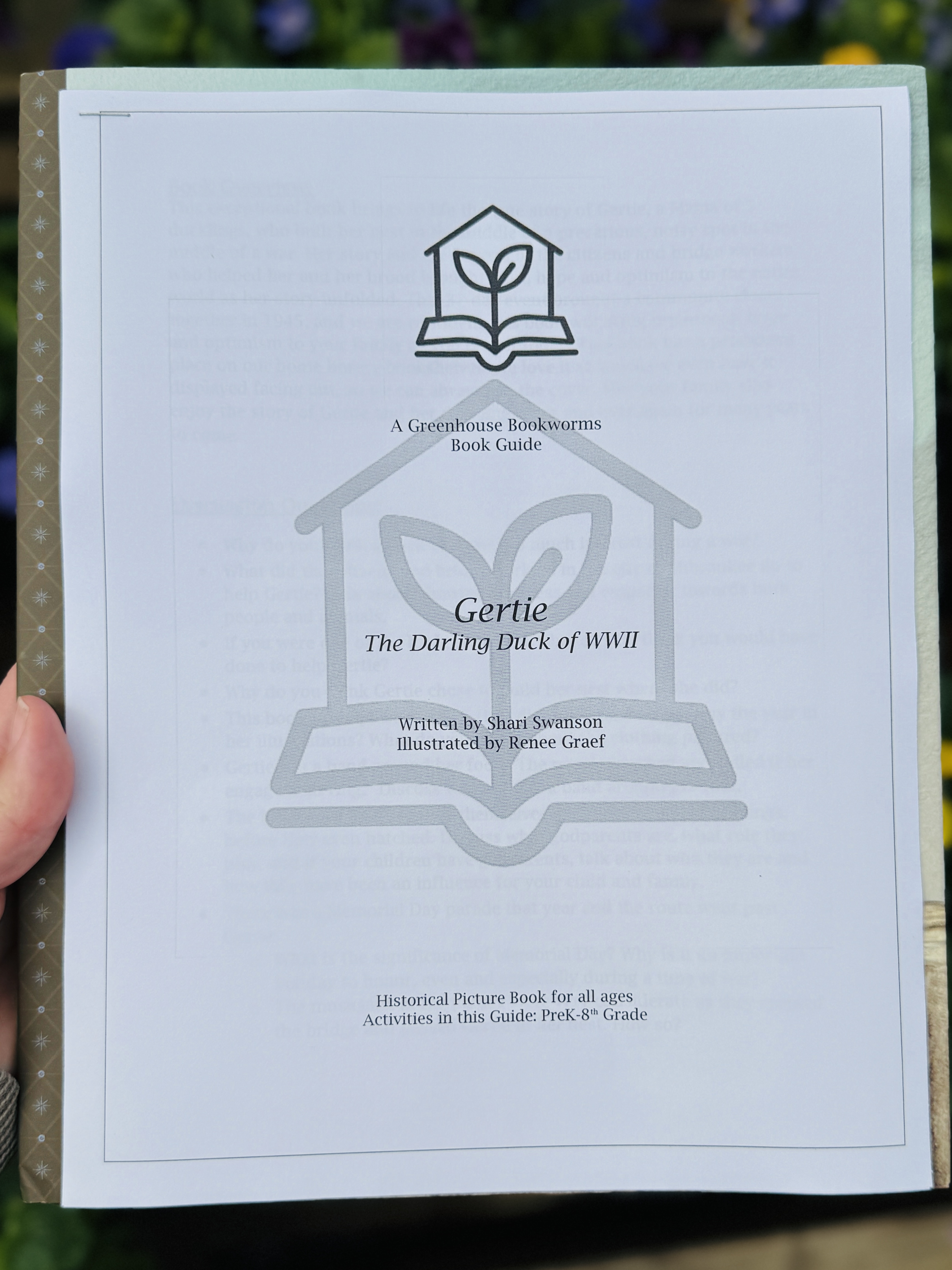 Book Guide: Gertie, The Darling Duck of WWII