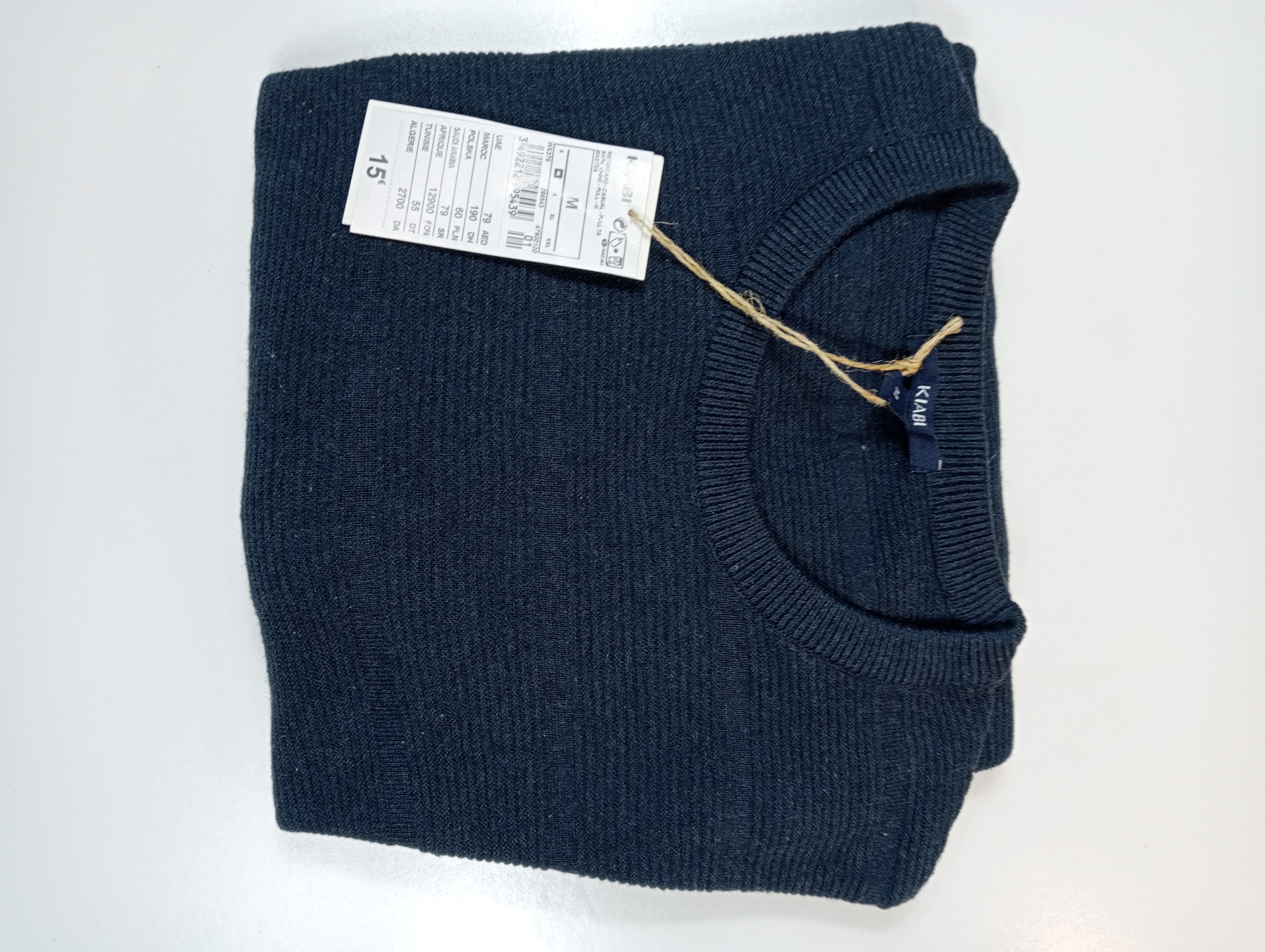 Pull en laine bleu foncé