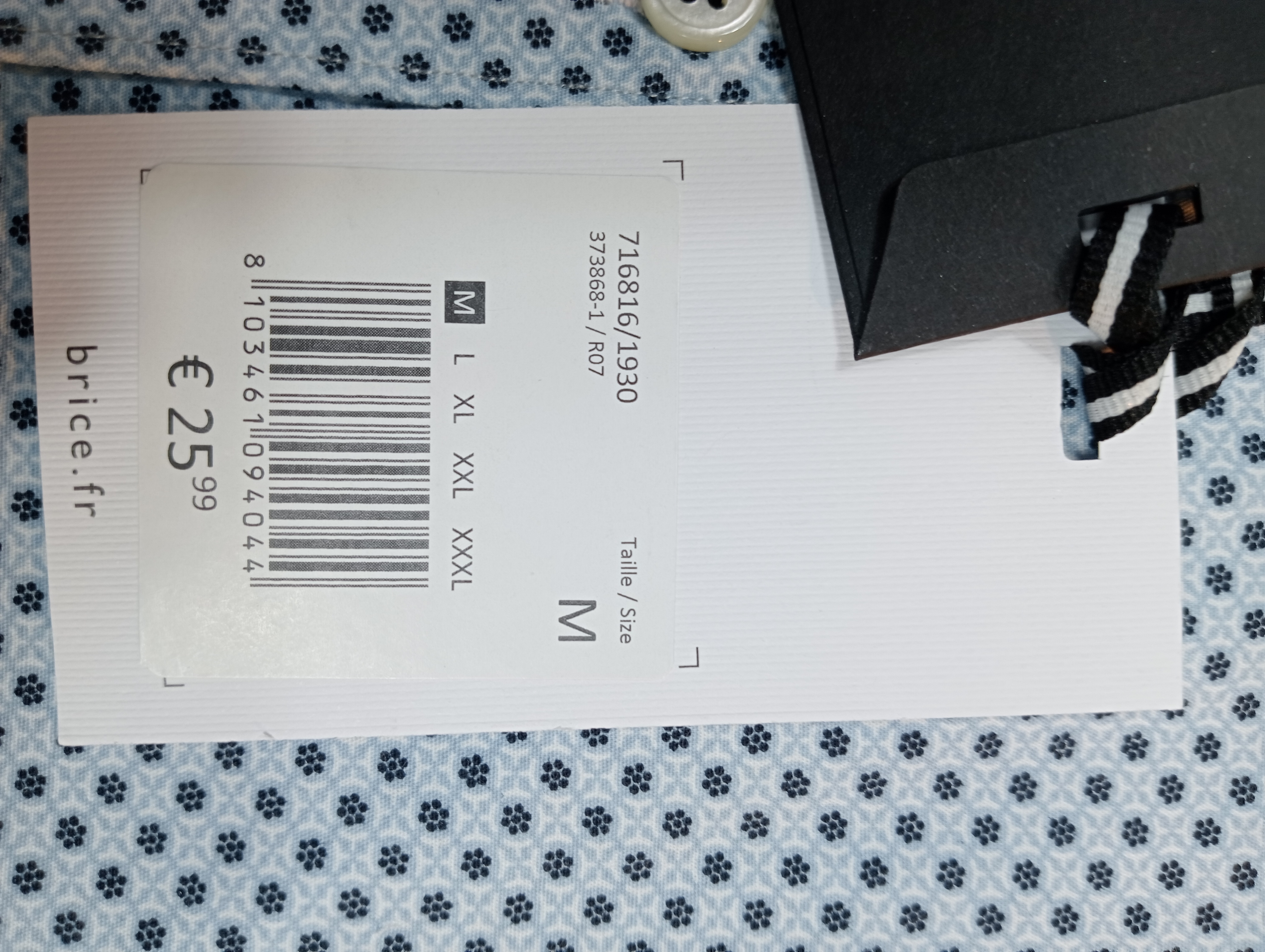 Chemise à motifs bleus