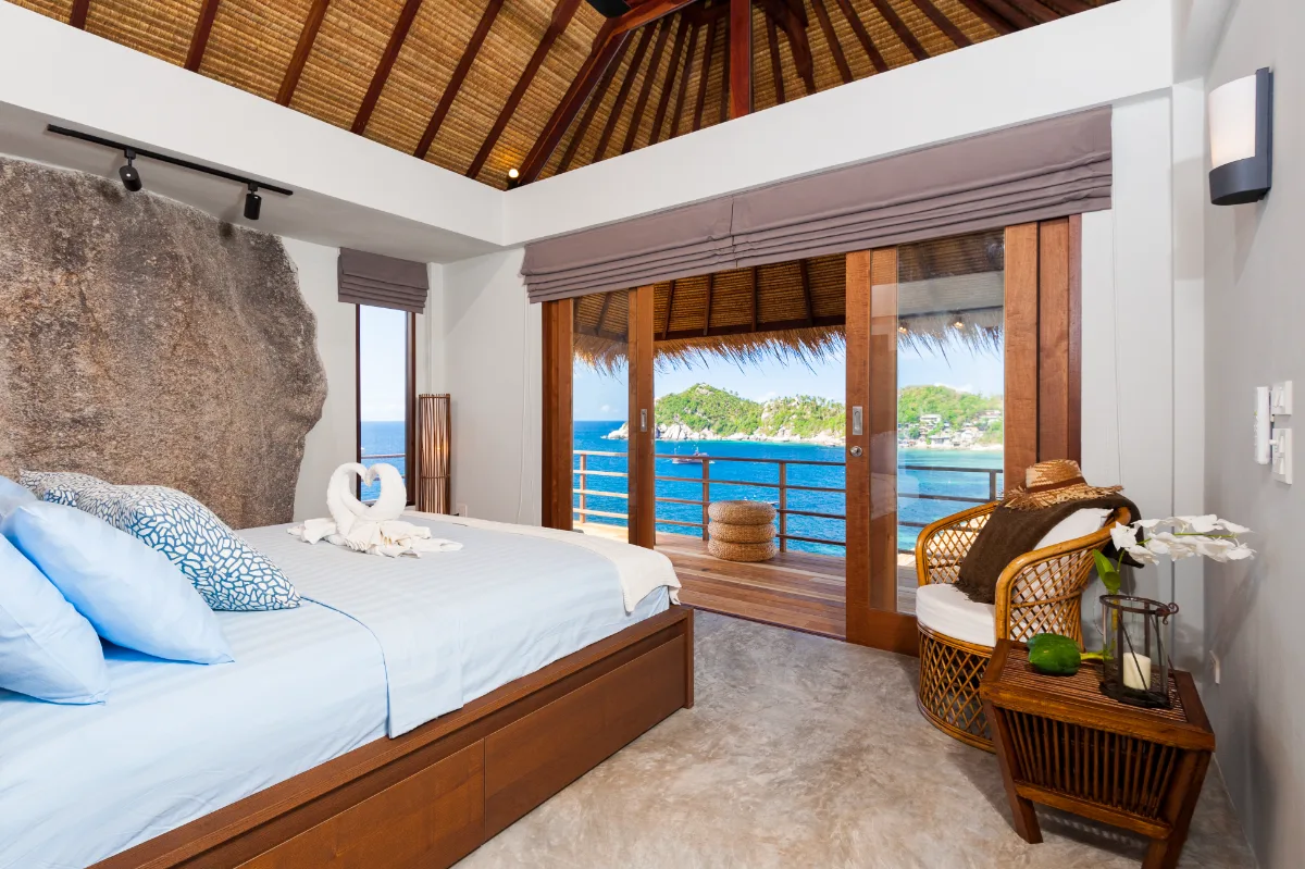 B2 - Three Bedroom Pool Villa Sea Front