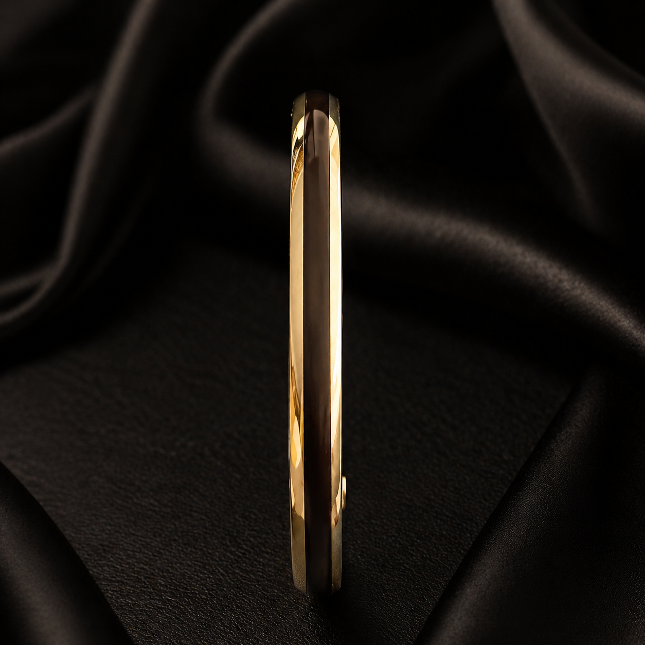 Elegant Gold Bangle