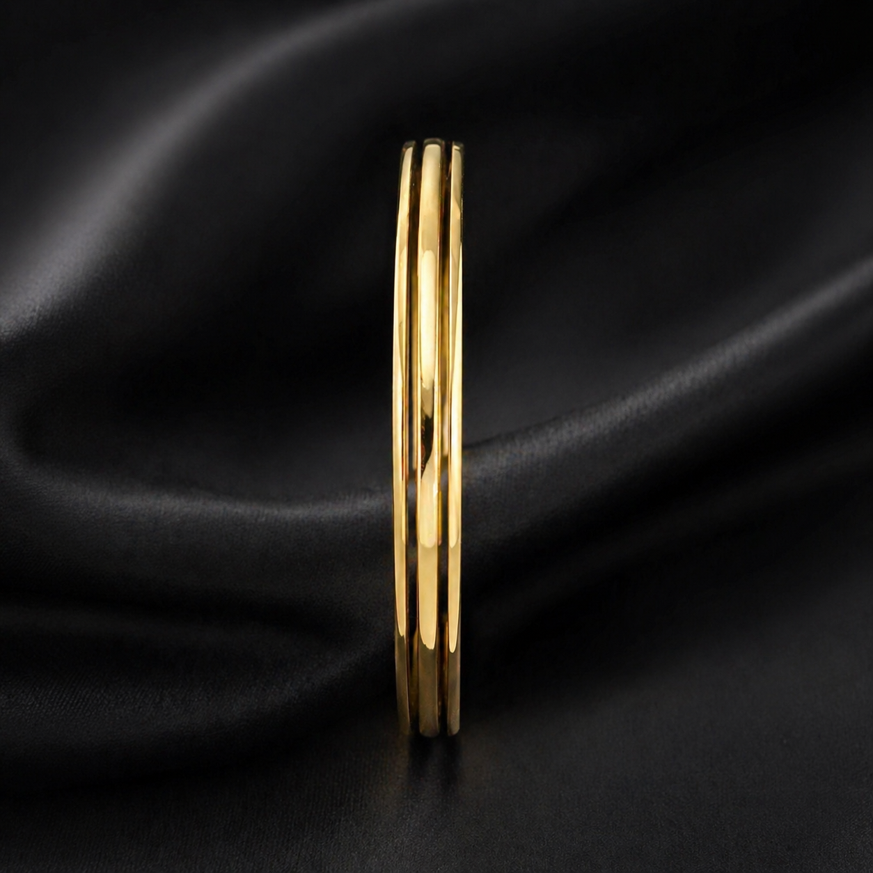 Elegant Gold Bracelet