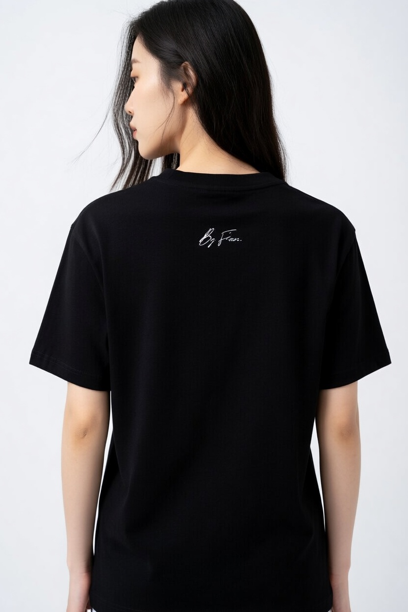 Essential Art Simple Graphic Tee