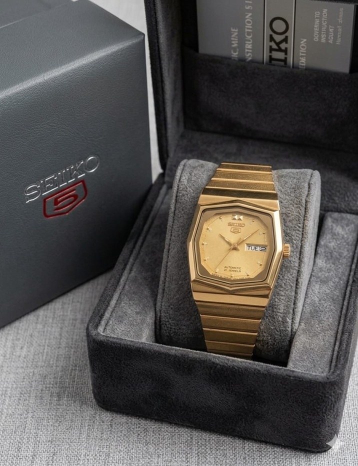 Seiko 5 Automatic