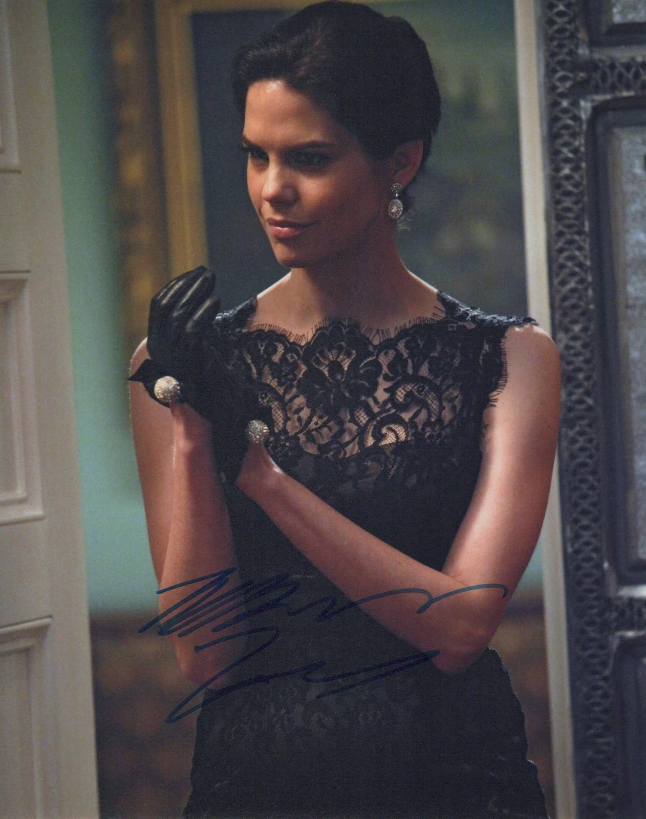 MARIANA KLAVENO in TRUE BLOOD as Lorena Ball.In Pers.COA.10"x8"