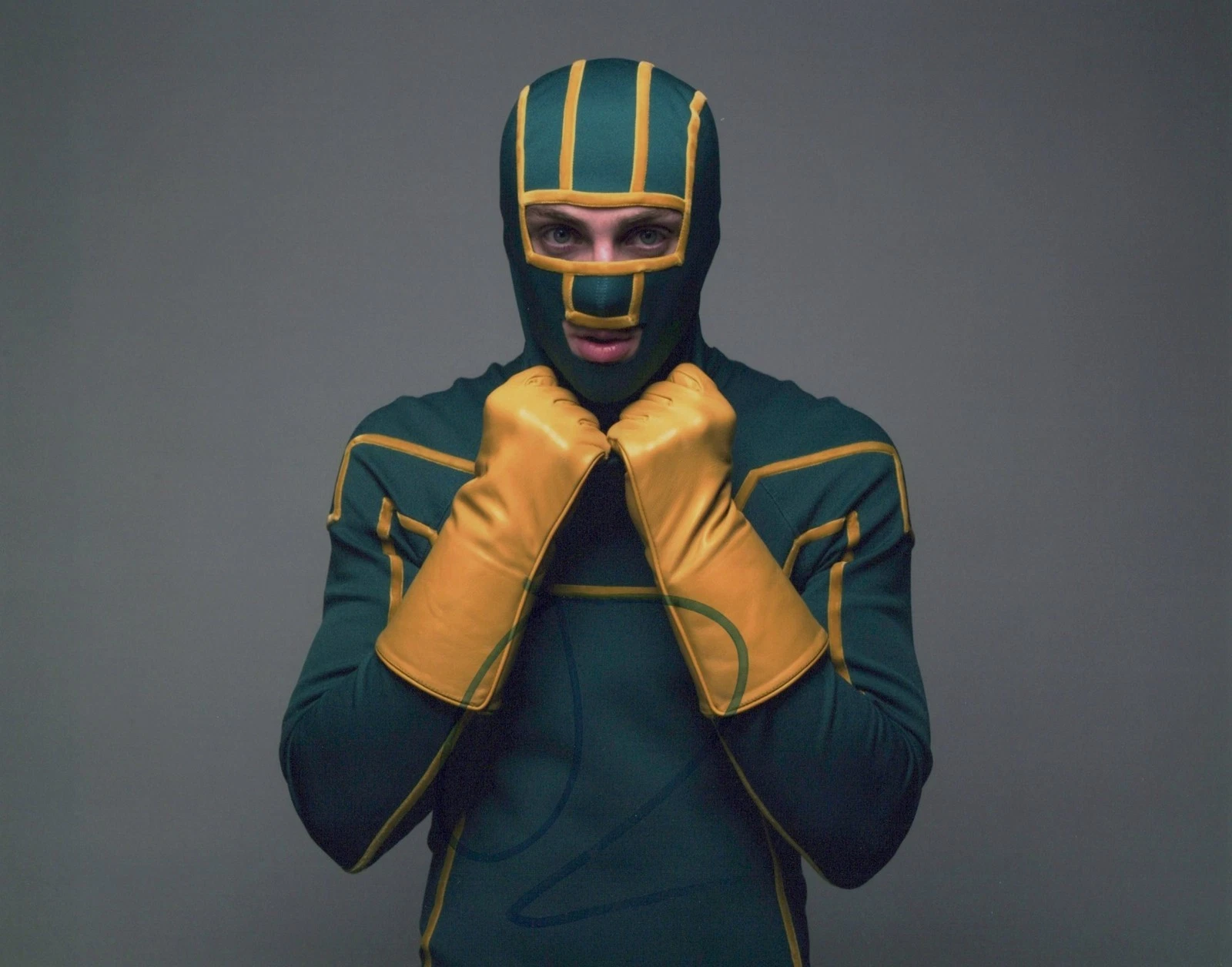 AARON JOHNSON in KICK-ASS as Dave Lizewski. COA. In Pers. 10"x8" 