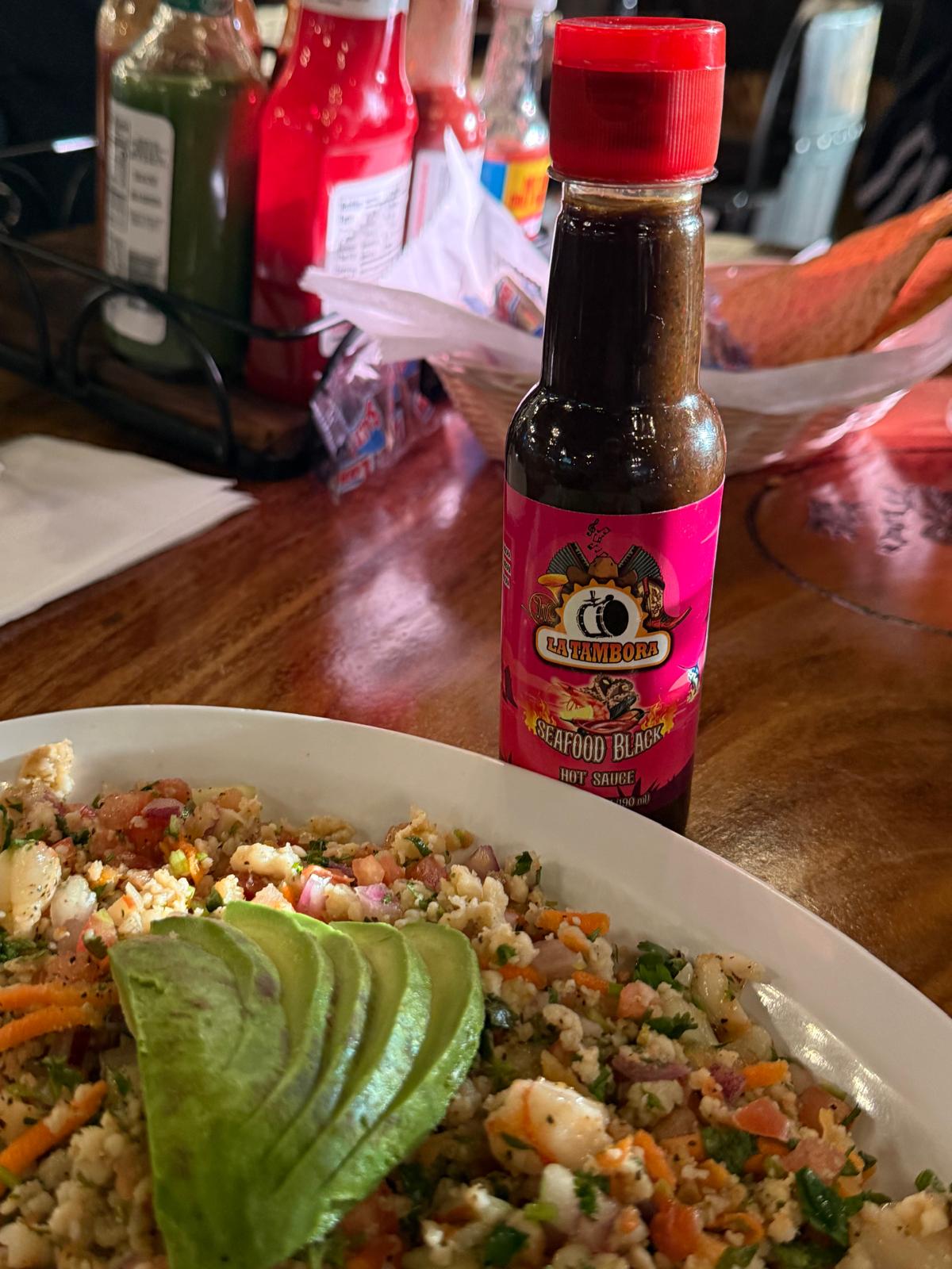 LA TAMBORA Salsa Picante Marisquera Negra Black Seafood Hot Sauce 6.42 FL OZ / 190 ml (1 Pack)