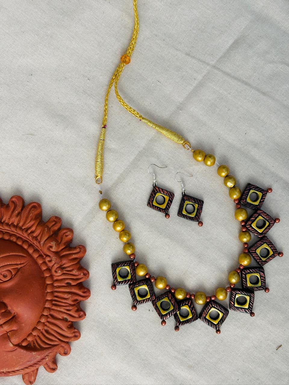 Royal Hues Collection