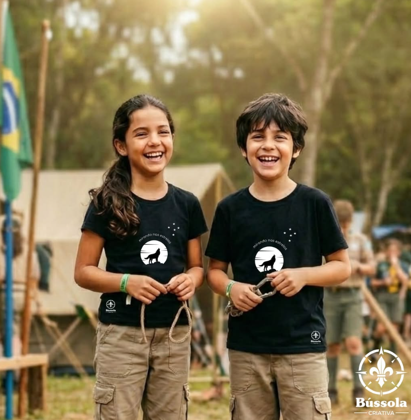 Camiseta Infantil Mirando as estrelas